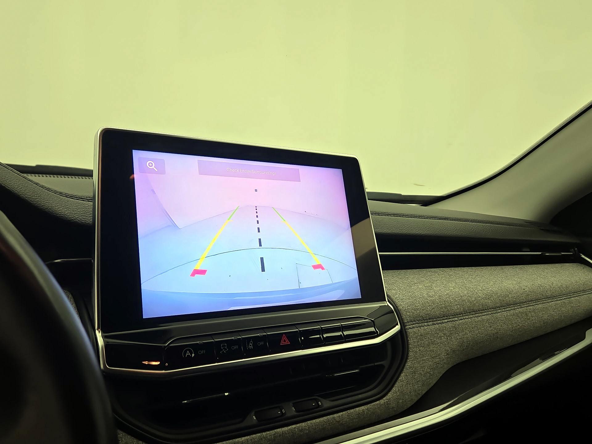 Thumbnail: 2022 Jeep Compass - 14