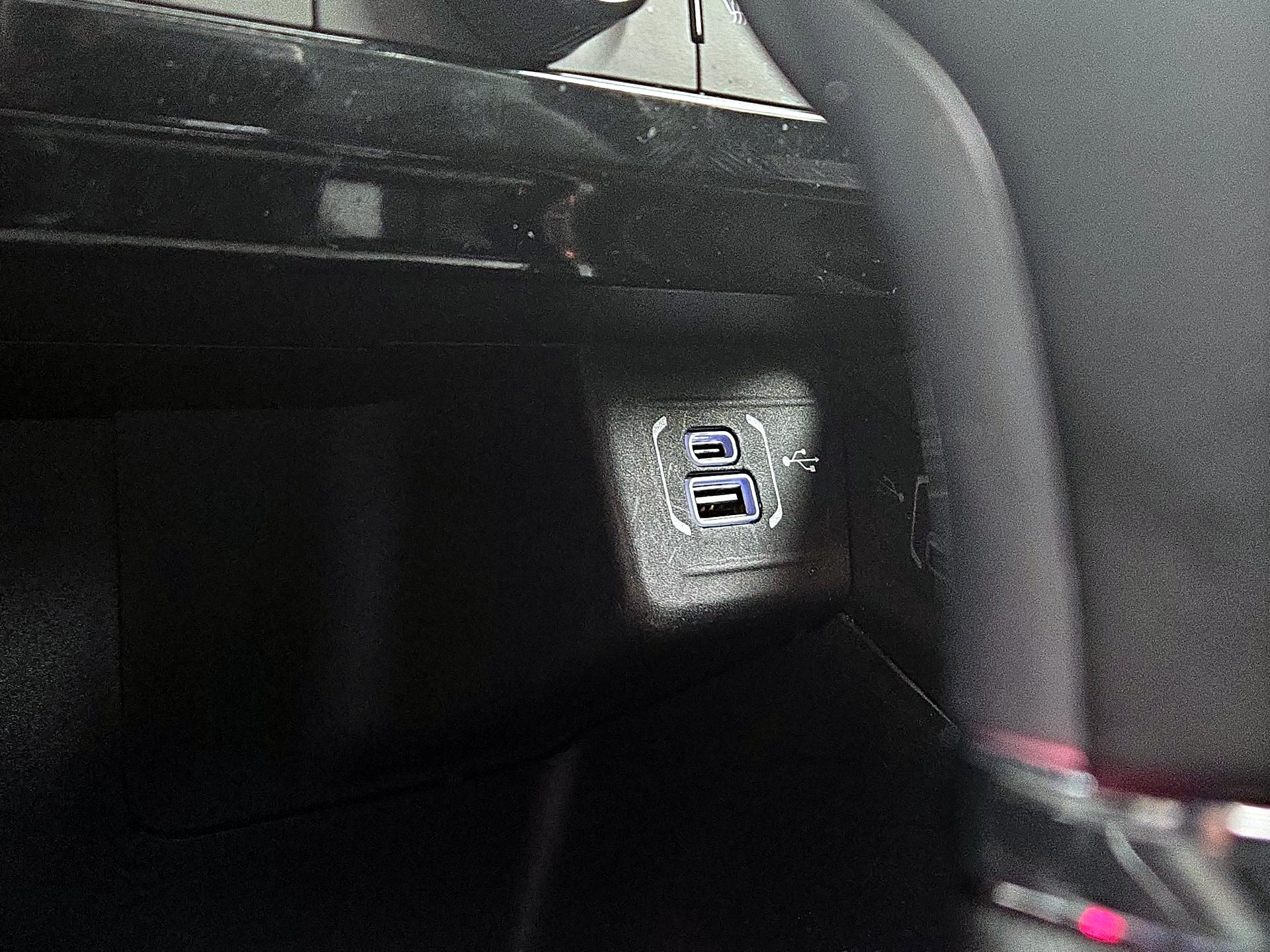 Thumbnail: 2022 Jeep Compass - 18