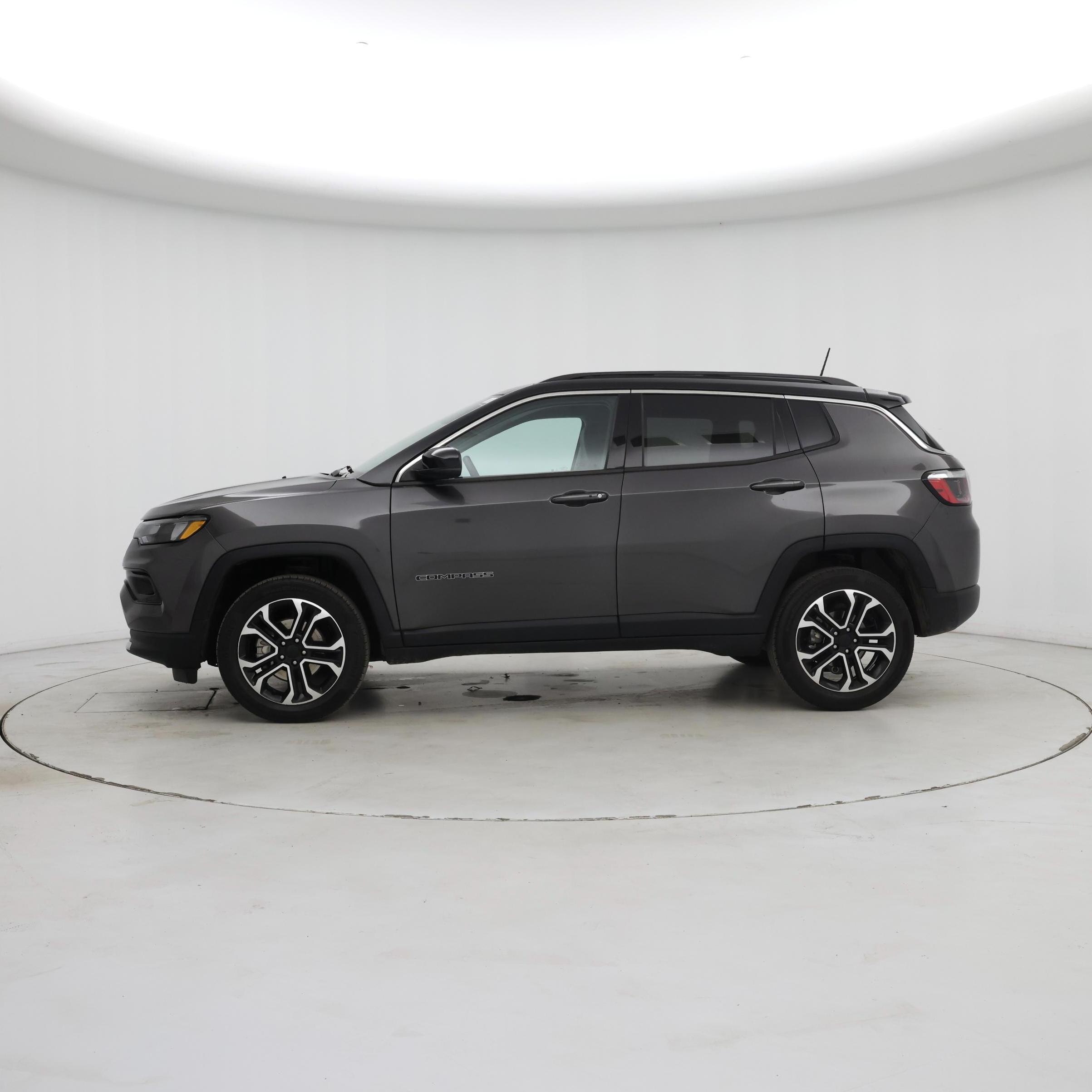 Thumbnail: 2022 Jeep Compass - 3