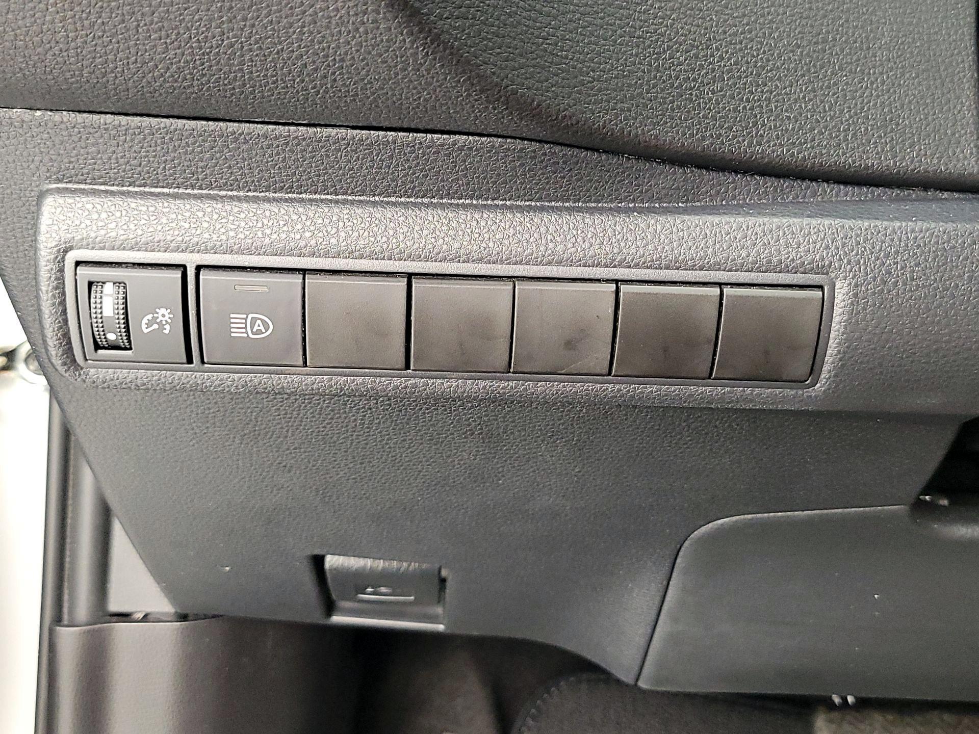 Thumbnail: 2022 Toyota Corolla - 13