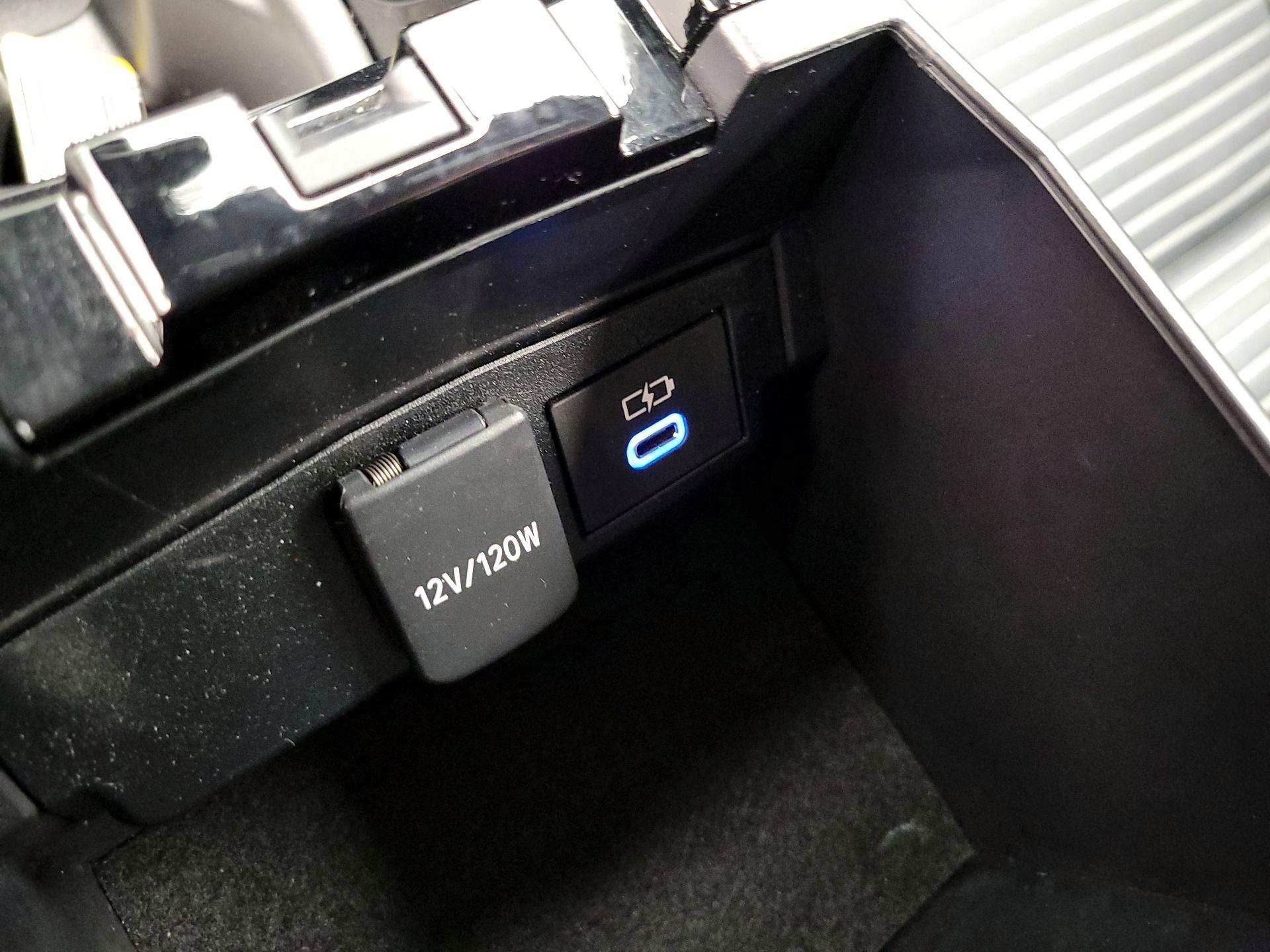 Thumbnail: 2022 Toyota Corolla - 18