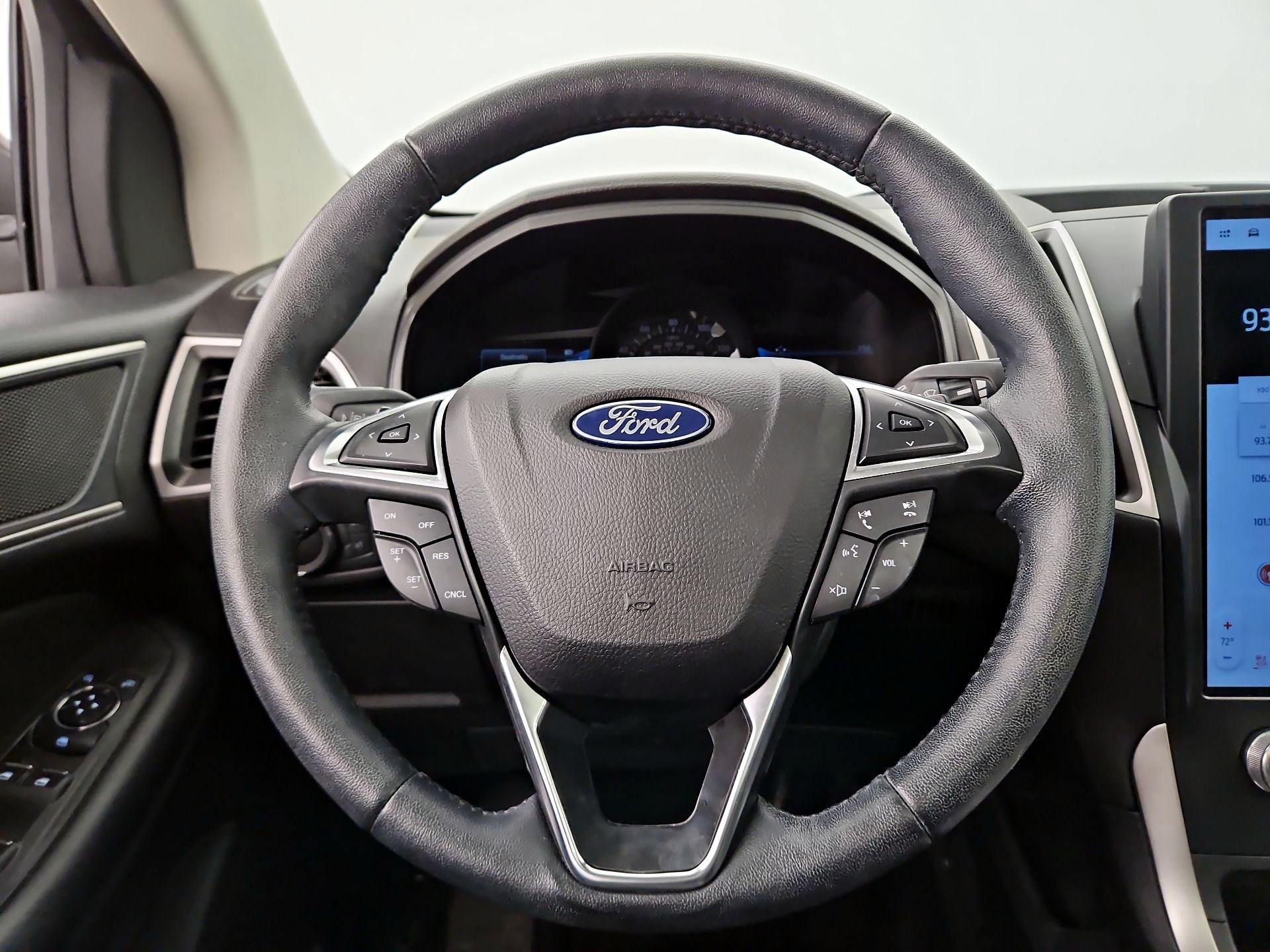 Thumbnail: 2023 Ford Edge - 10