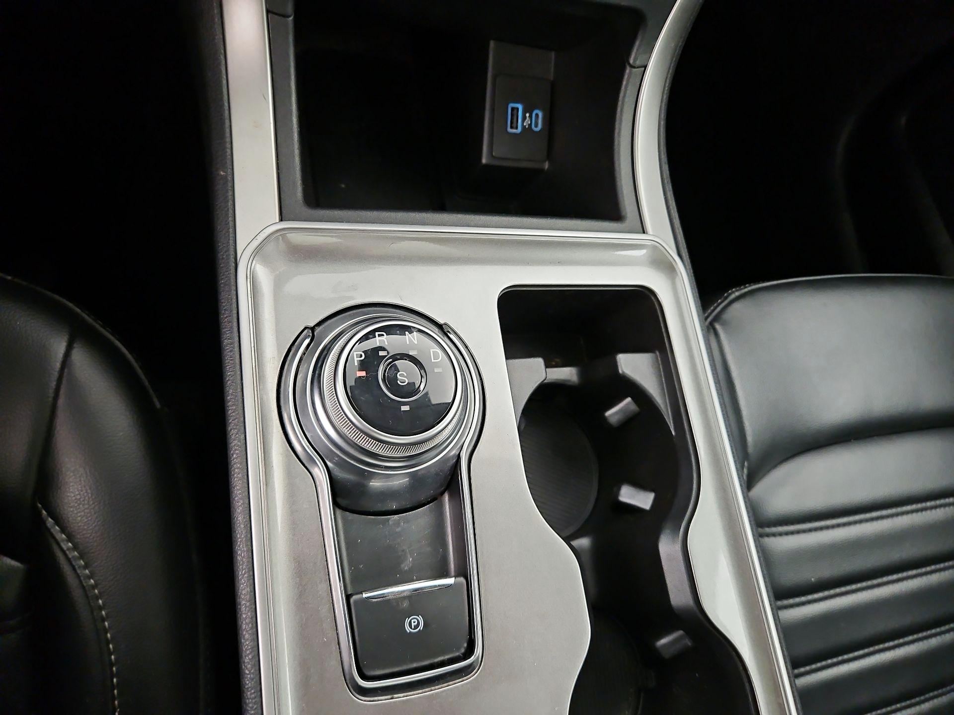 Thumbnail: 2023 Ford Edge - 17