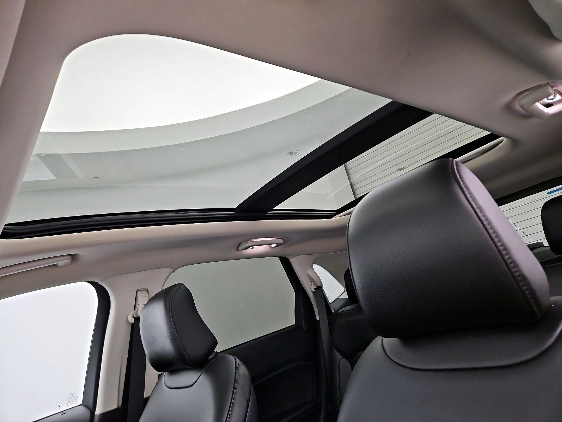 Thumbnail: 2023 Ford Edge - 19