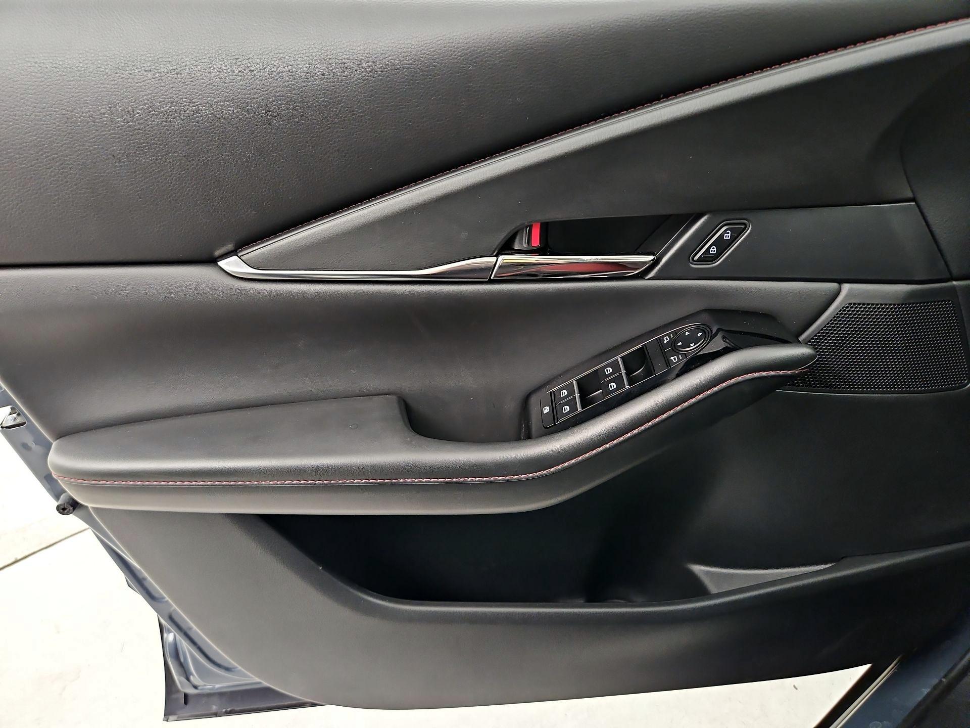 Thumbnail: 2022 Mazda CX-30 - 12