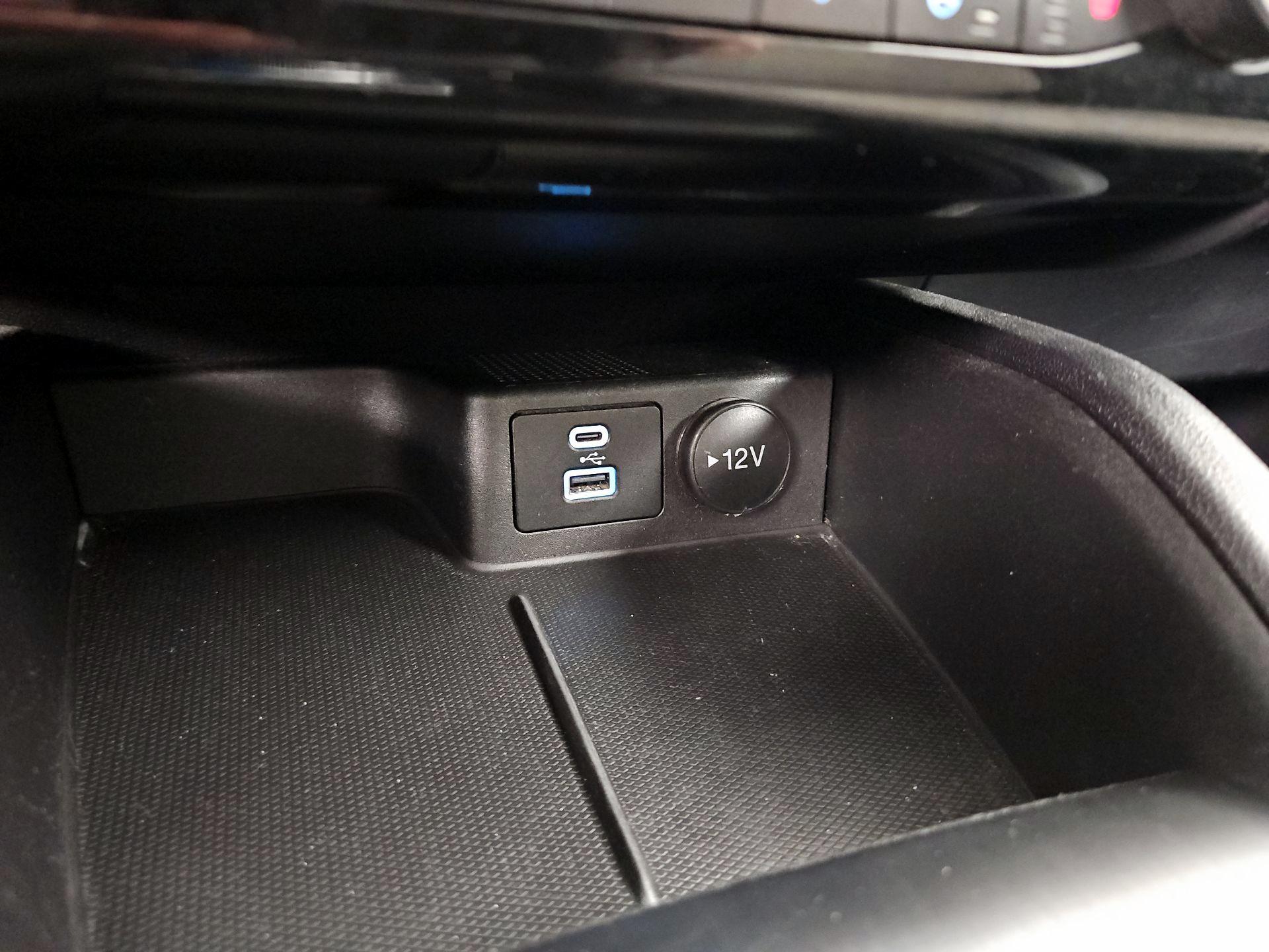 Thumbnail: 2022 Ford Escape - 18