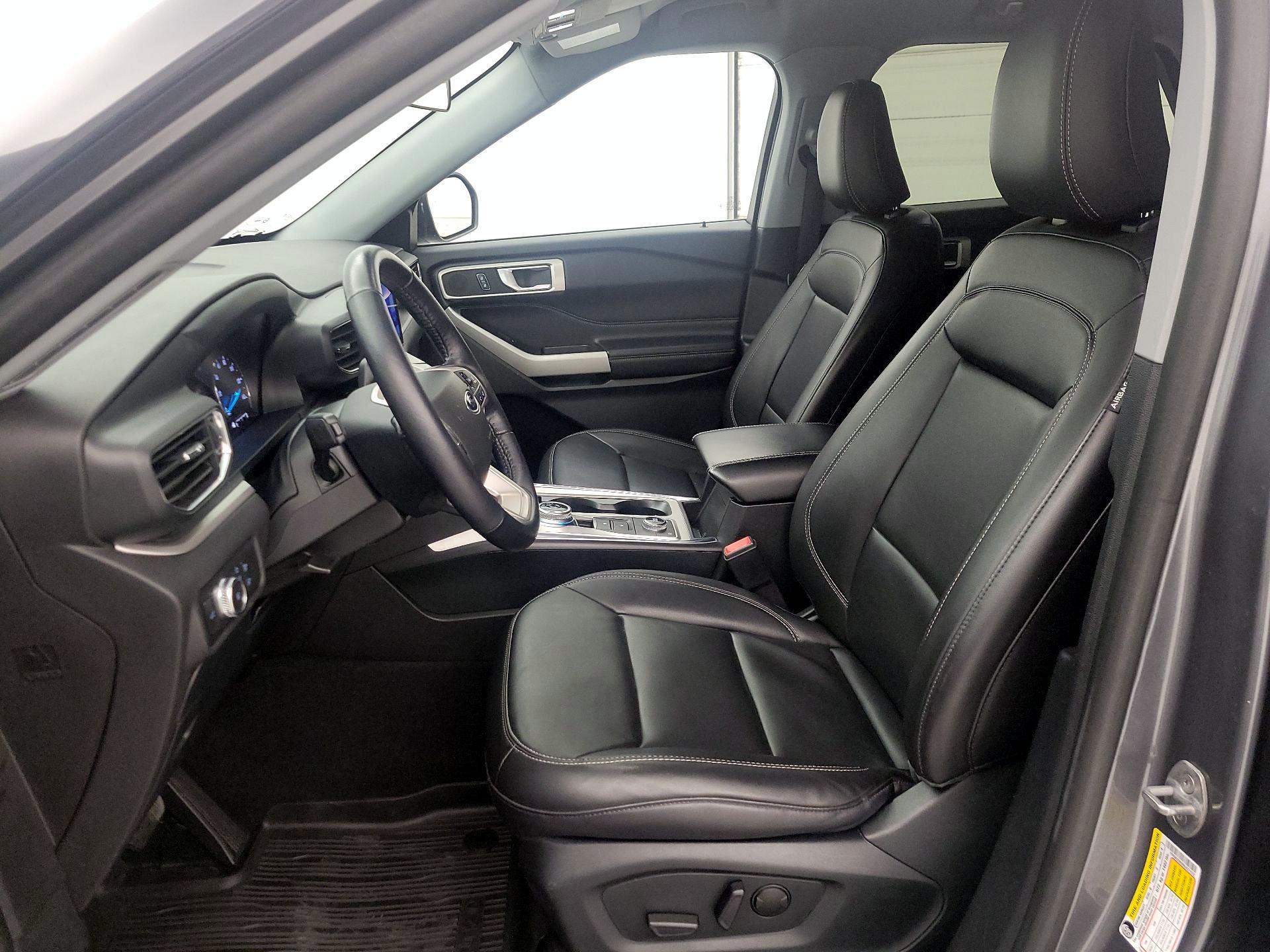 Thumbnail: 2022 Ford Explorer - 11