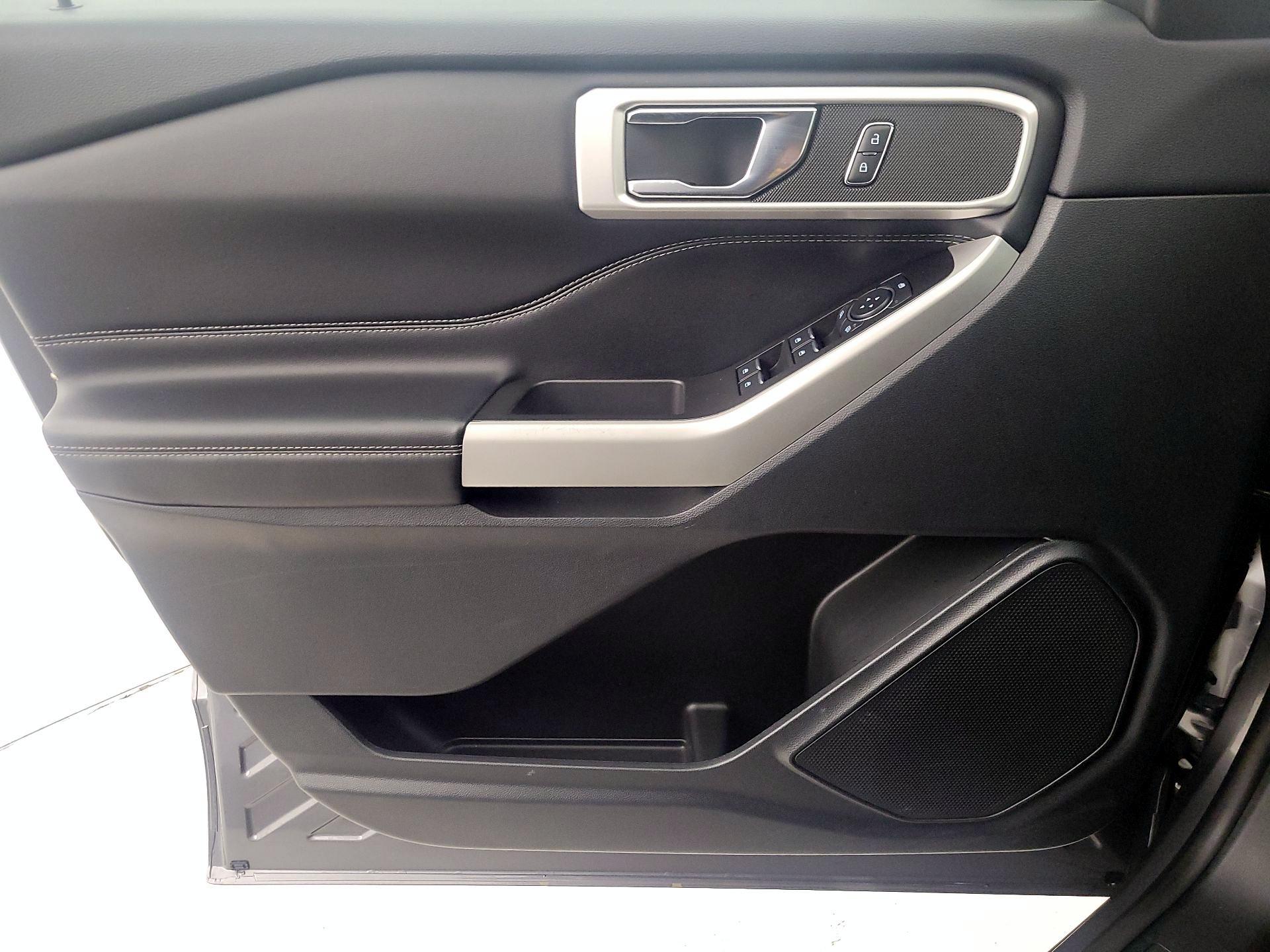 Thumbnail: 2022 Ford Explorer - 12