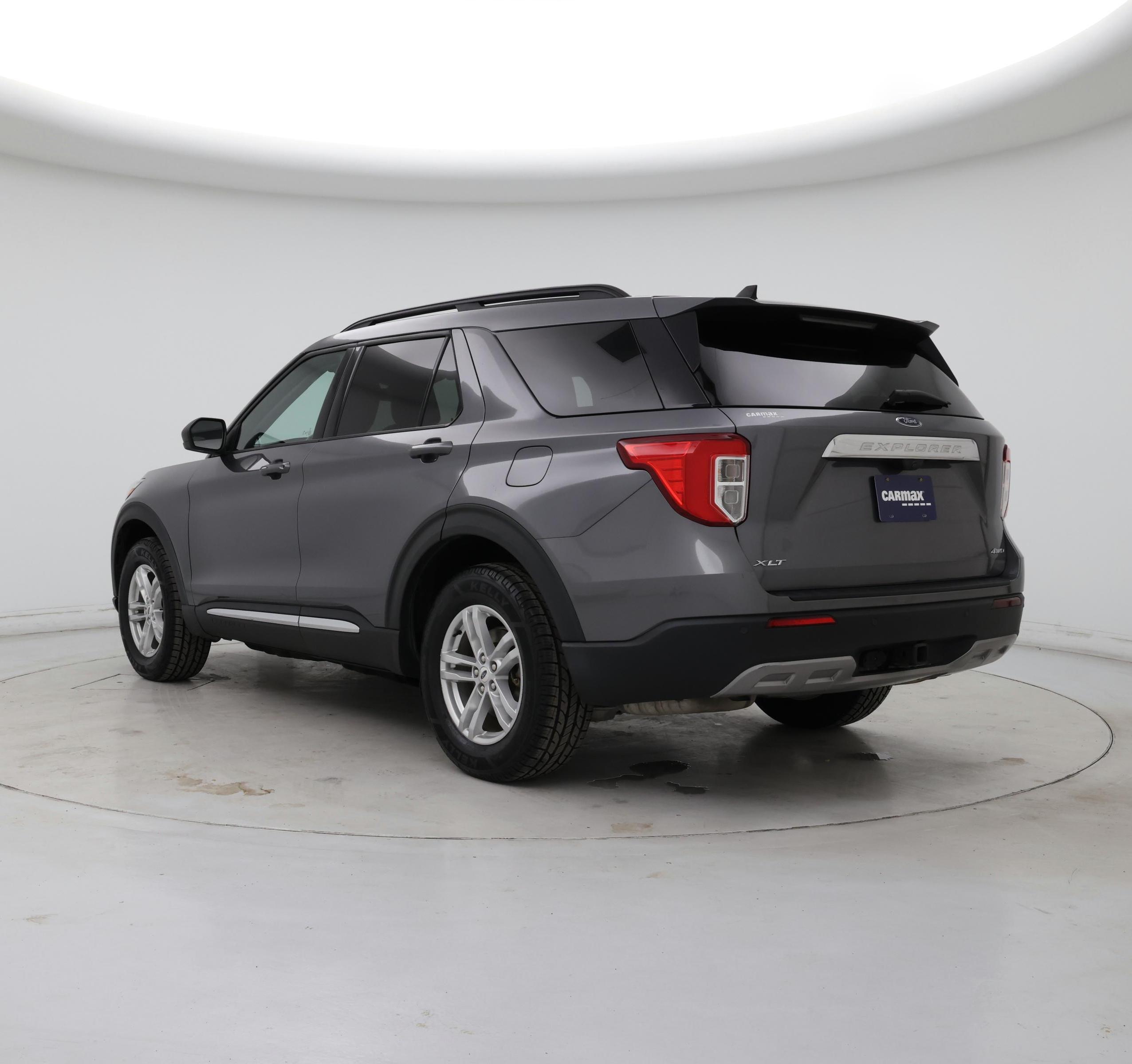 Thumbnail: 2022 Ford Explorer - 2