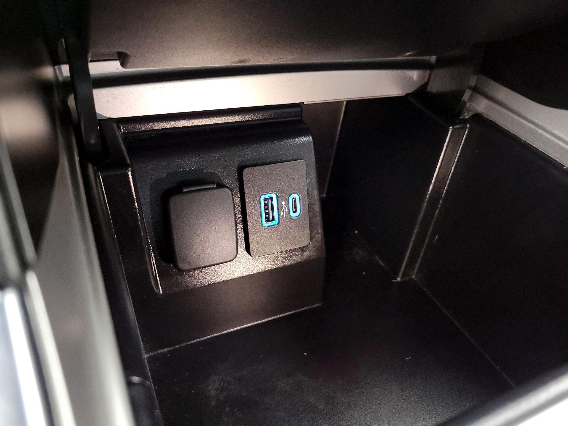 Thumbnail: 2023 Ford Explorer - 18