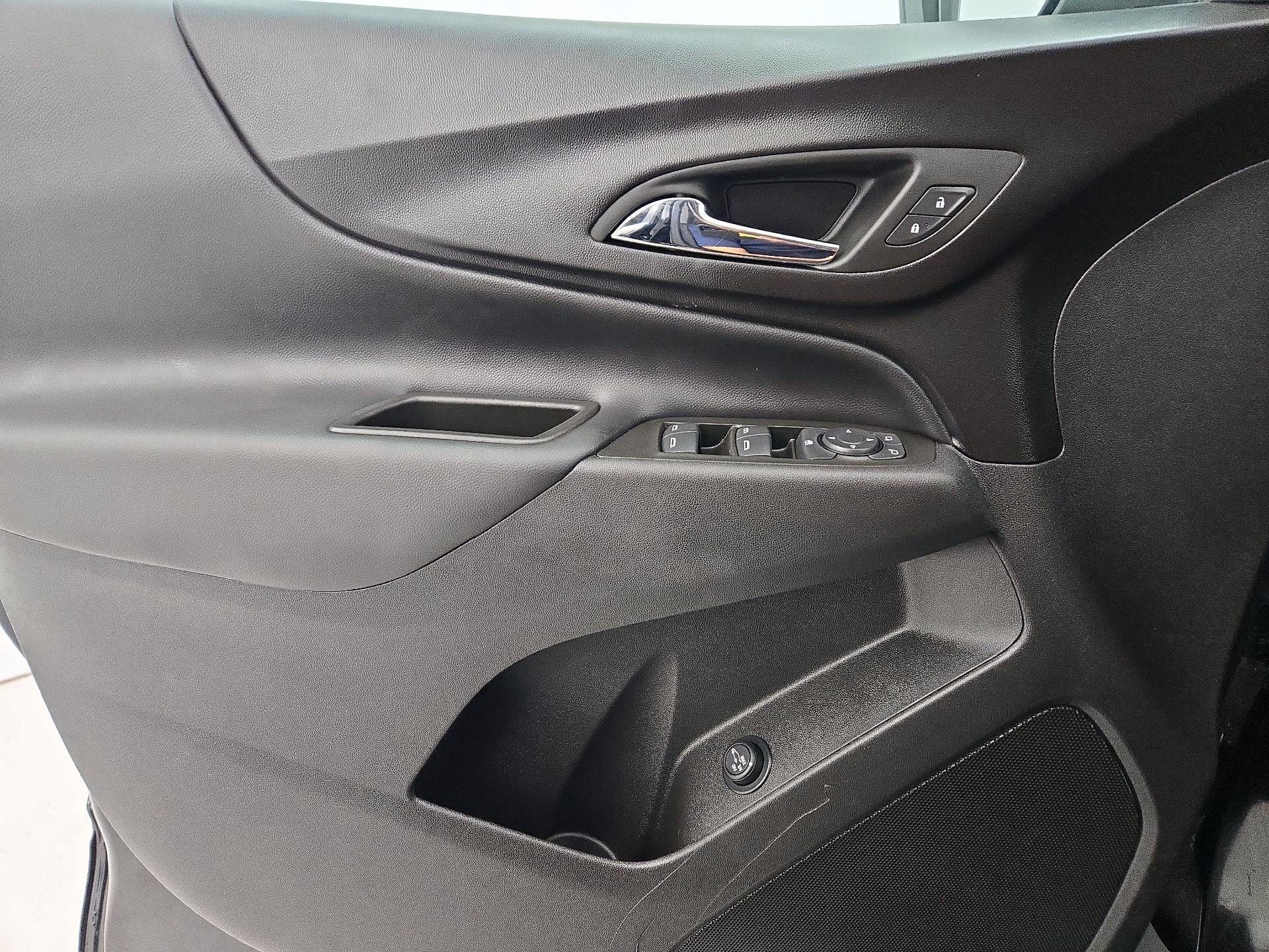 Thumbnail: 2024 Chevrolet Equinox - 12