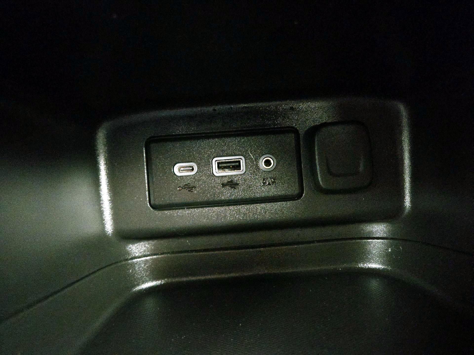 Thumbnail: 2024 Chevrolet Equinox - 18