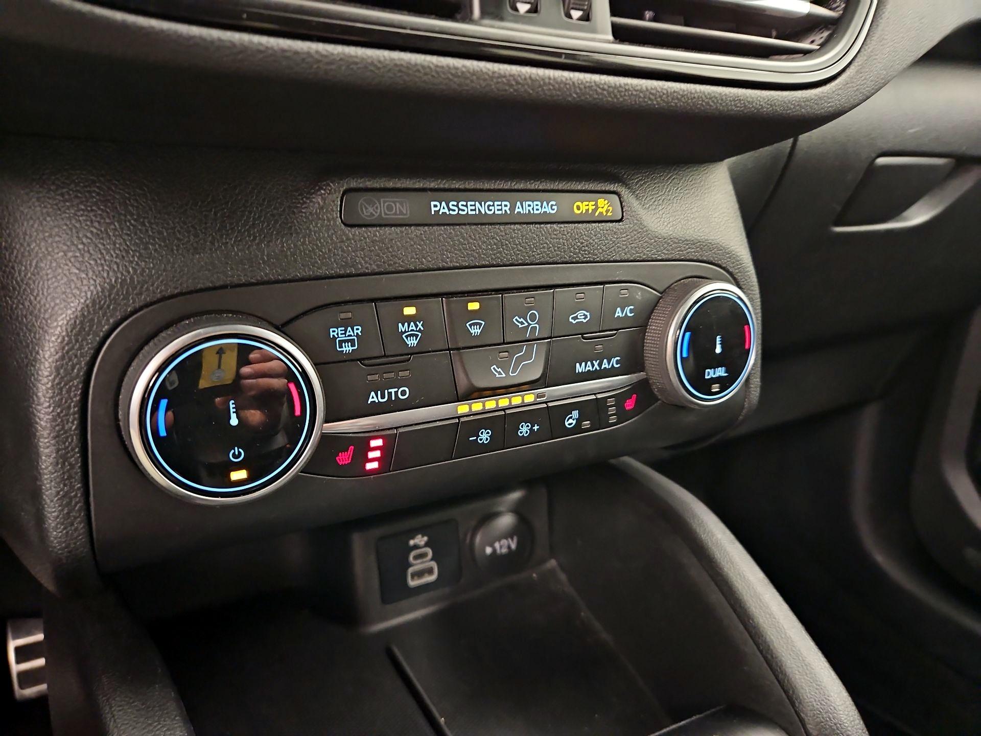 Thumbnail: 2024 Ford Escape - 16