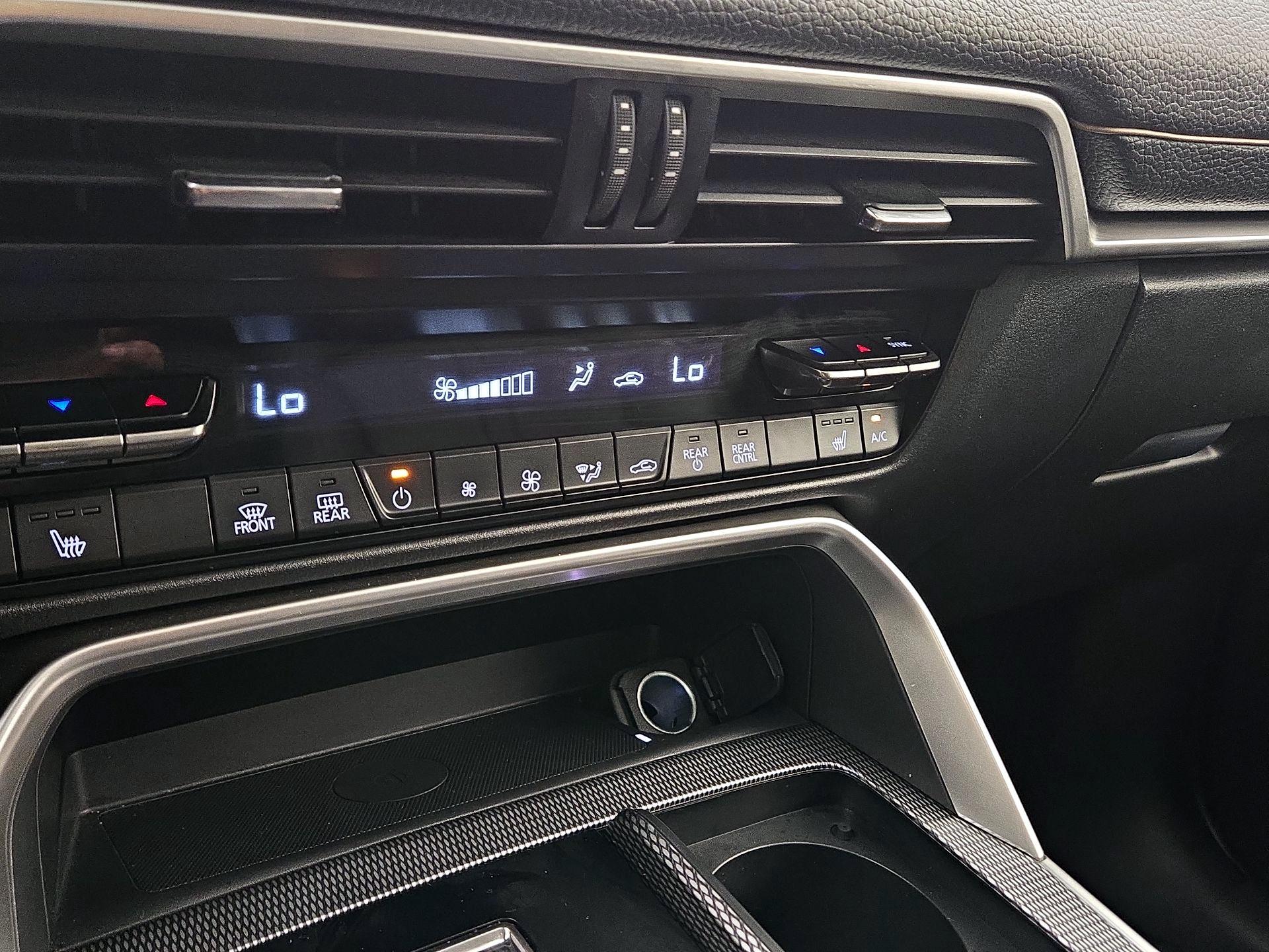 Thumbnail: 2025 Mazda CX-70 - 16