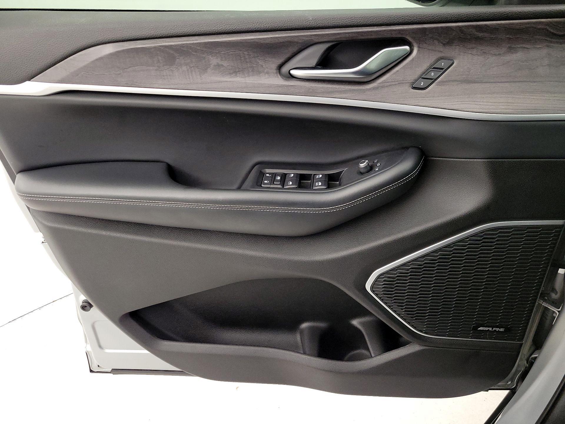 Thumbnail: 2021 Jeep Grand Cherokee L - 12