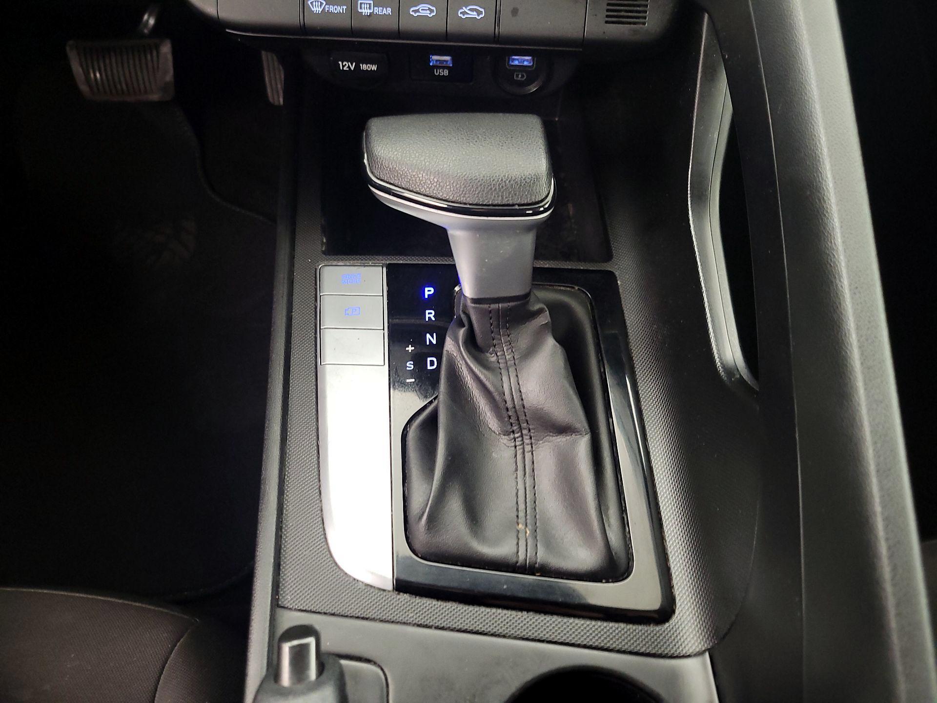 Thumbnail: 2023 Hyundai Elantra - 17