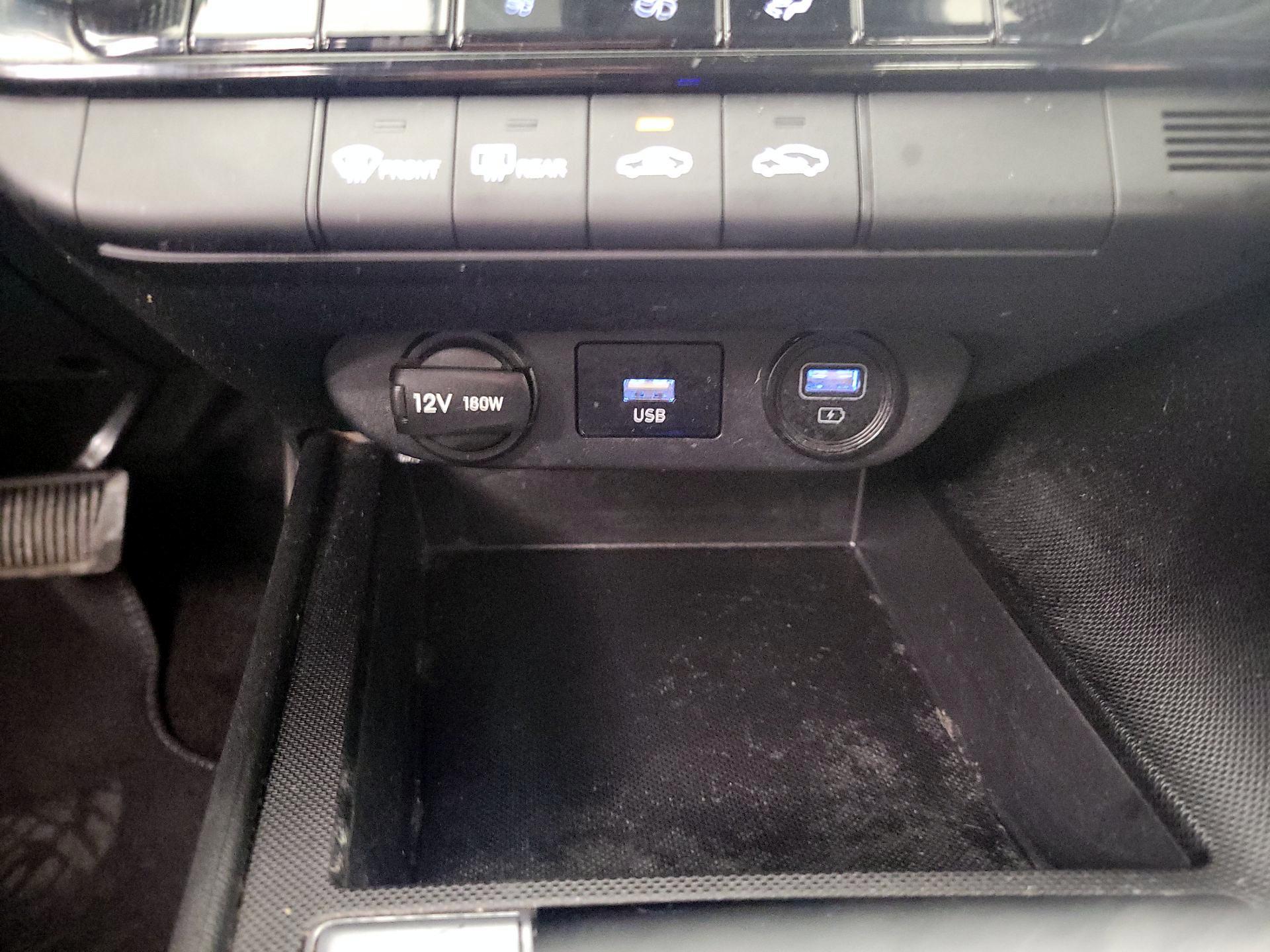 Thumbnail: 2023 Hyundai Elantra - 18