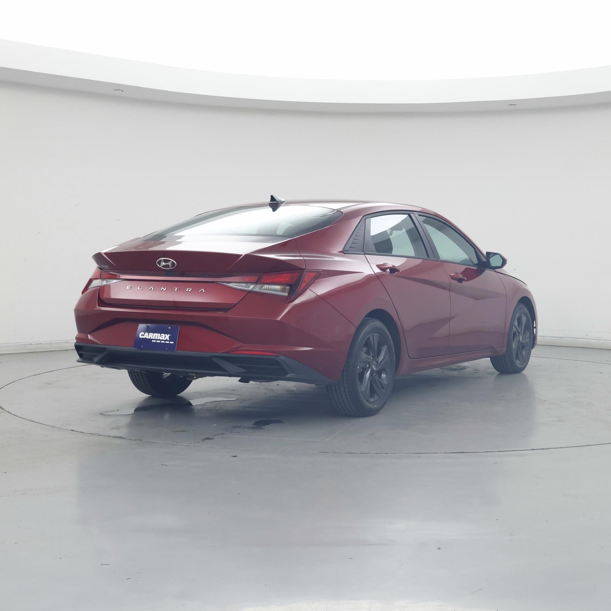 Thumbnail: 2023 Hyundai Elantra - 8