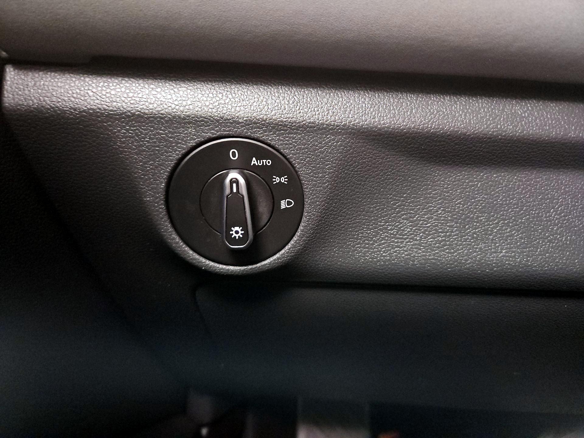 Thumbnail: 2025 Volkswagen Jetta - 13