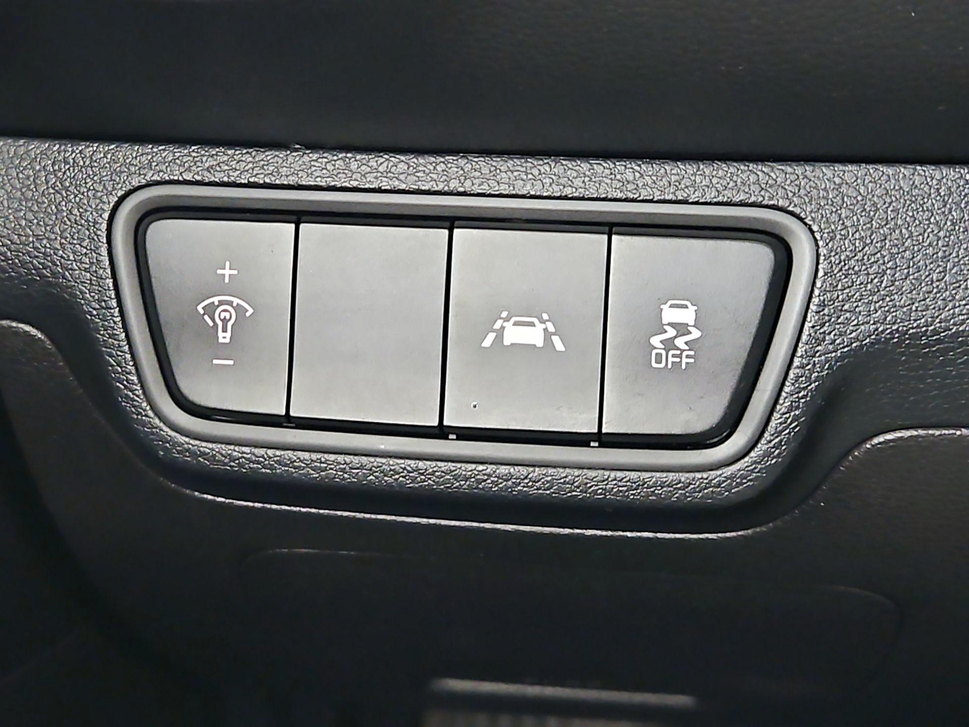 Thumbnail: 2021 Kia Forte - 13