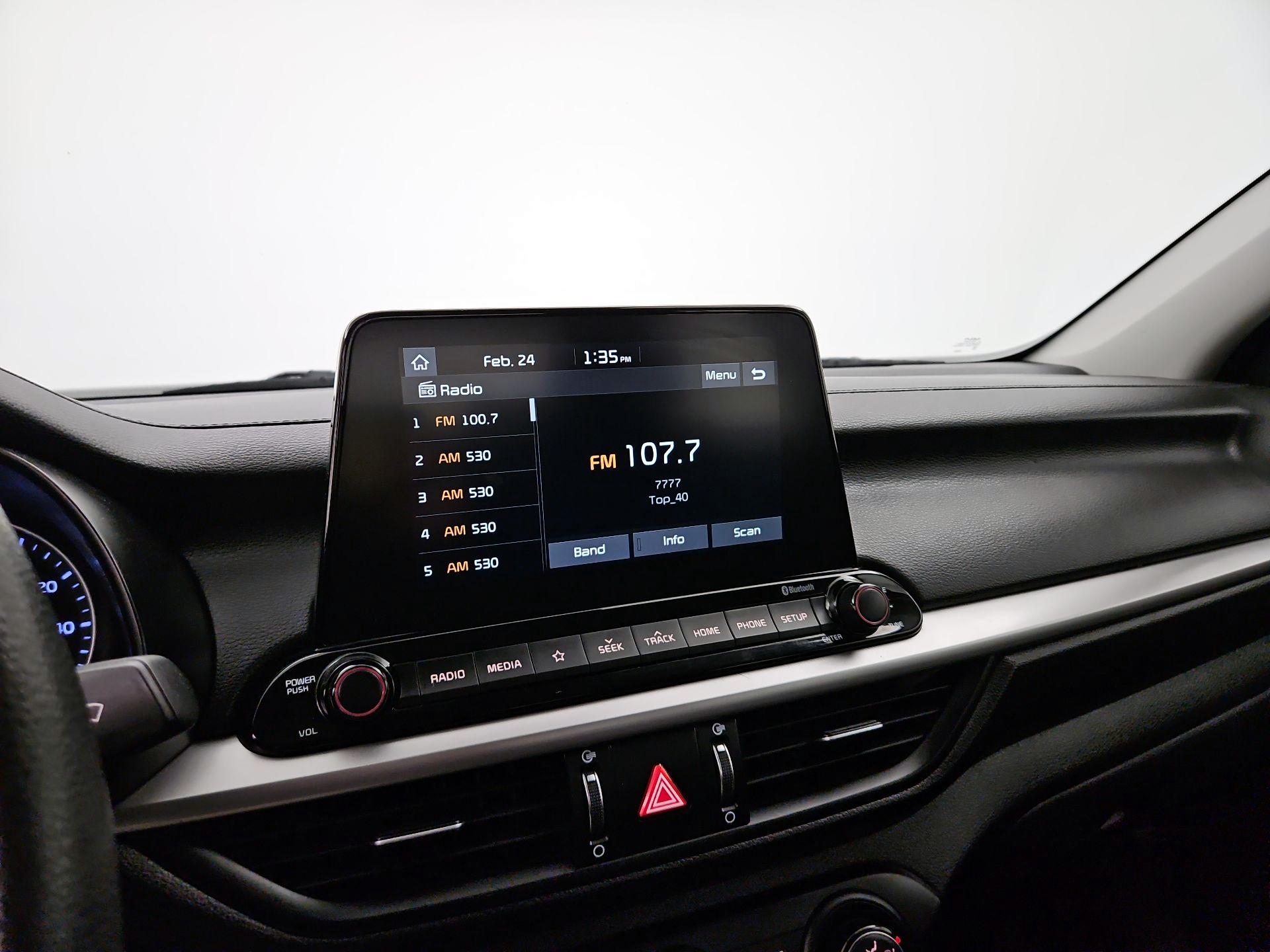 Thumbnail: 2021 Kia Forte - 15