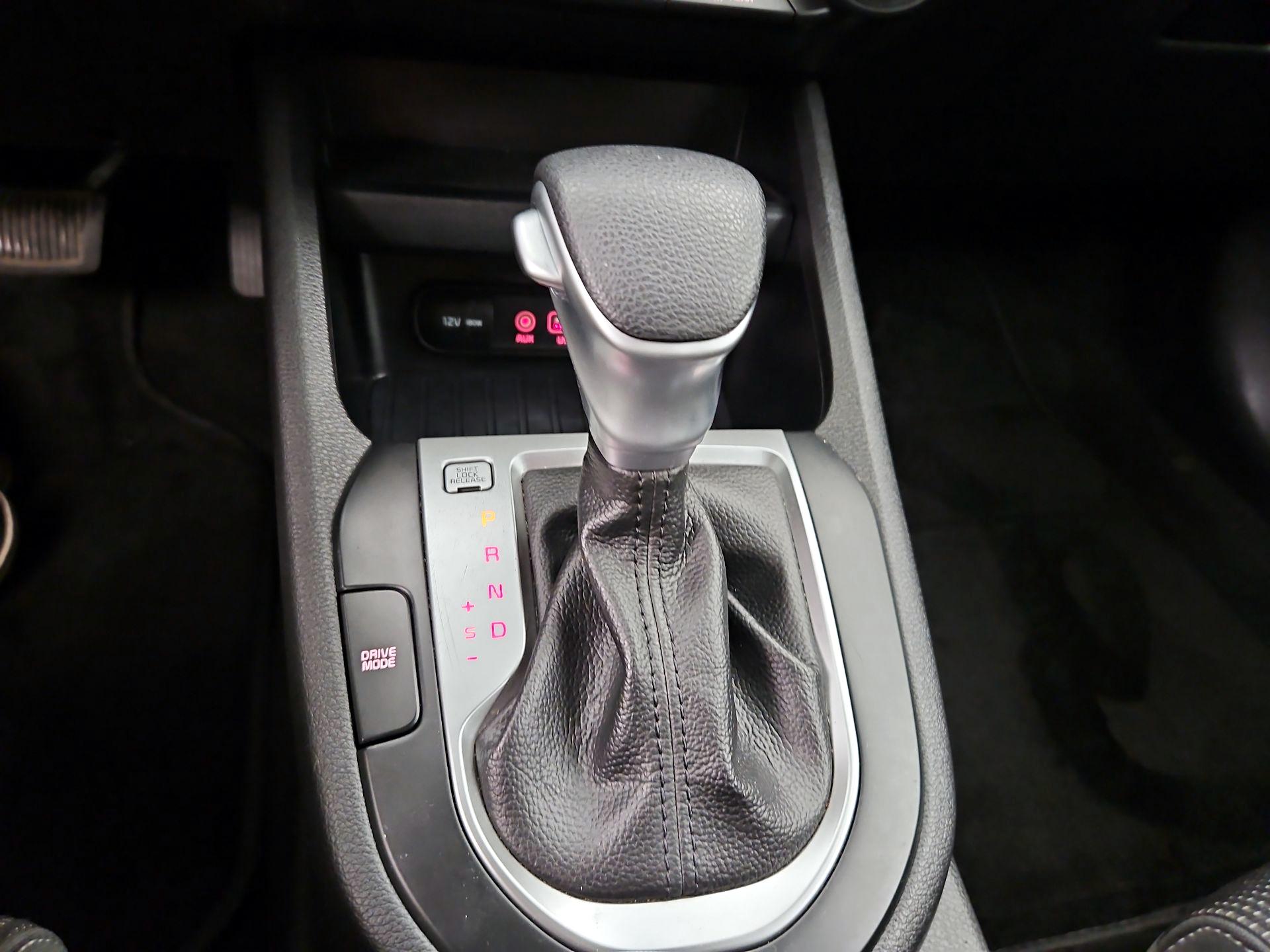 Thumbnail: 2021 Kia Forte - 17