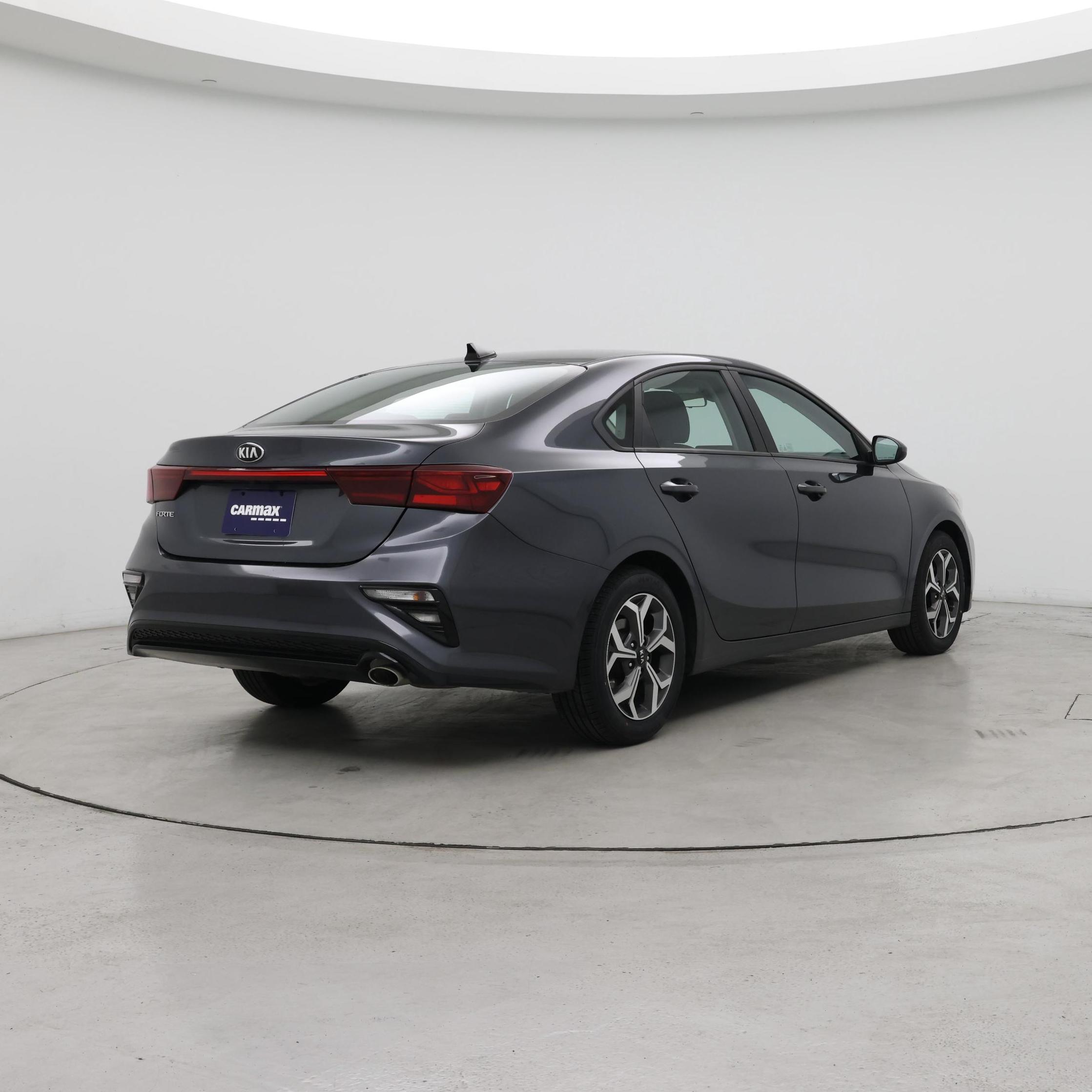 Thumbnail: 2021 Kia Forte - 8