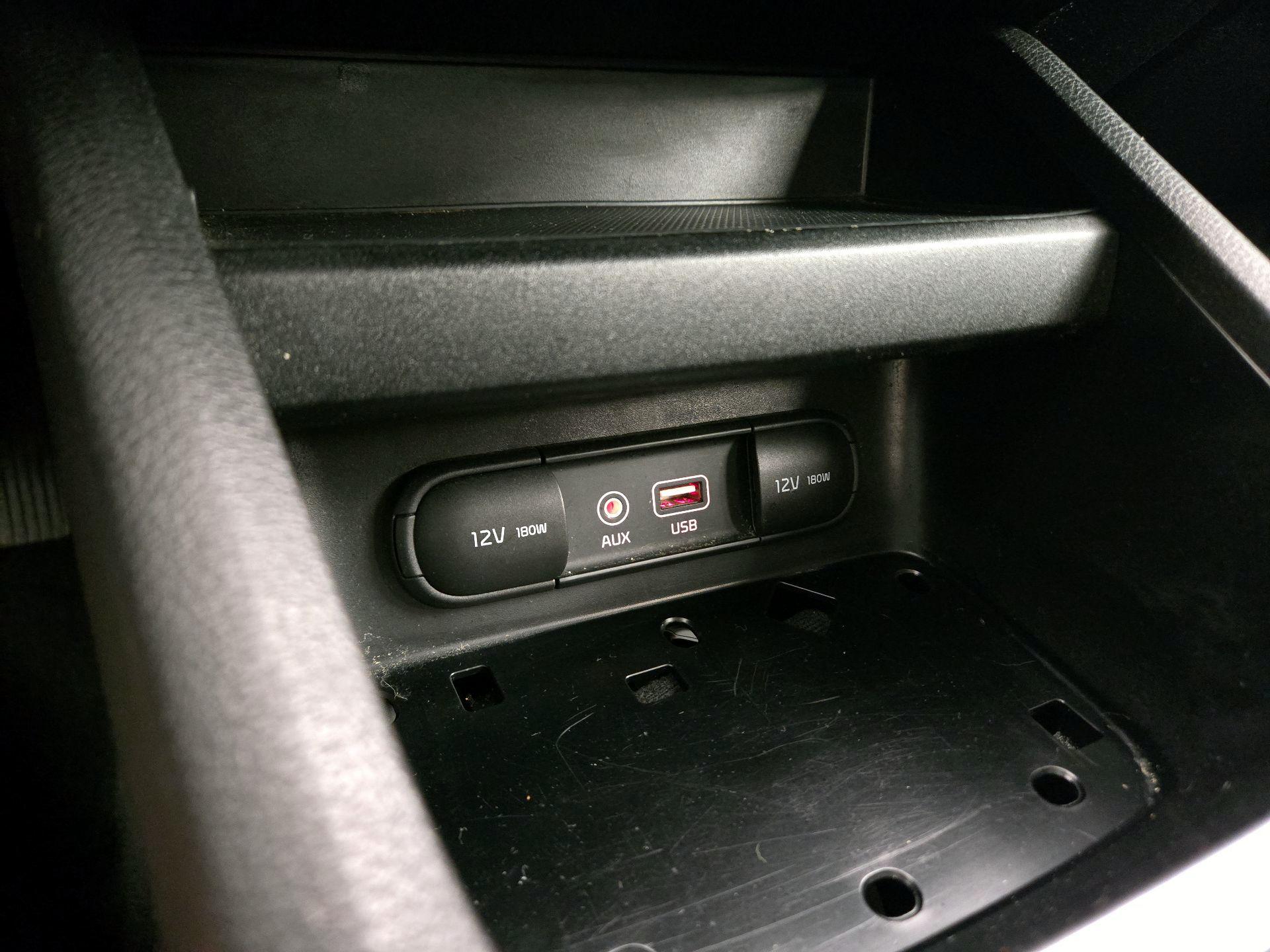 Thumbnail: 2020 Kia Forte - 18