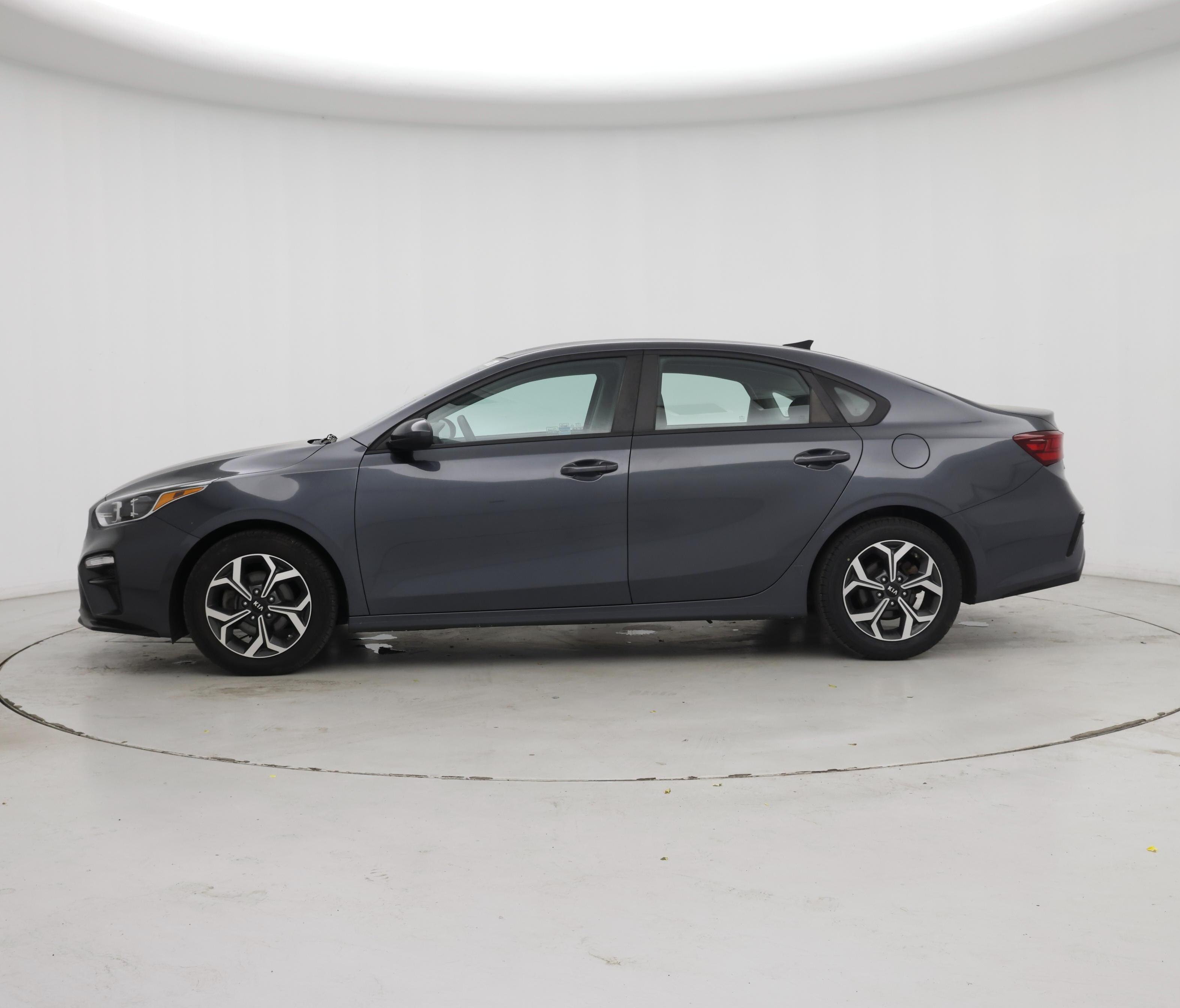 Thumbnail: 2020 Kia Forte - 3