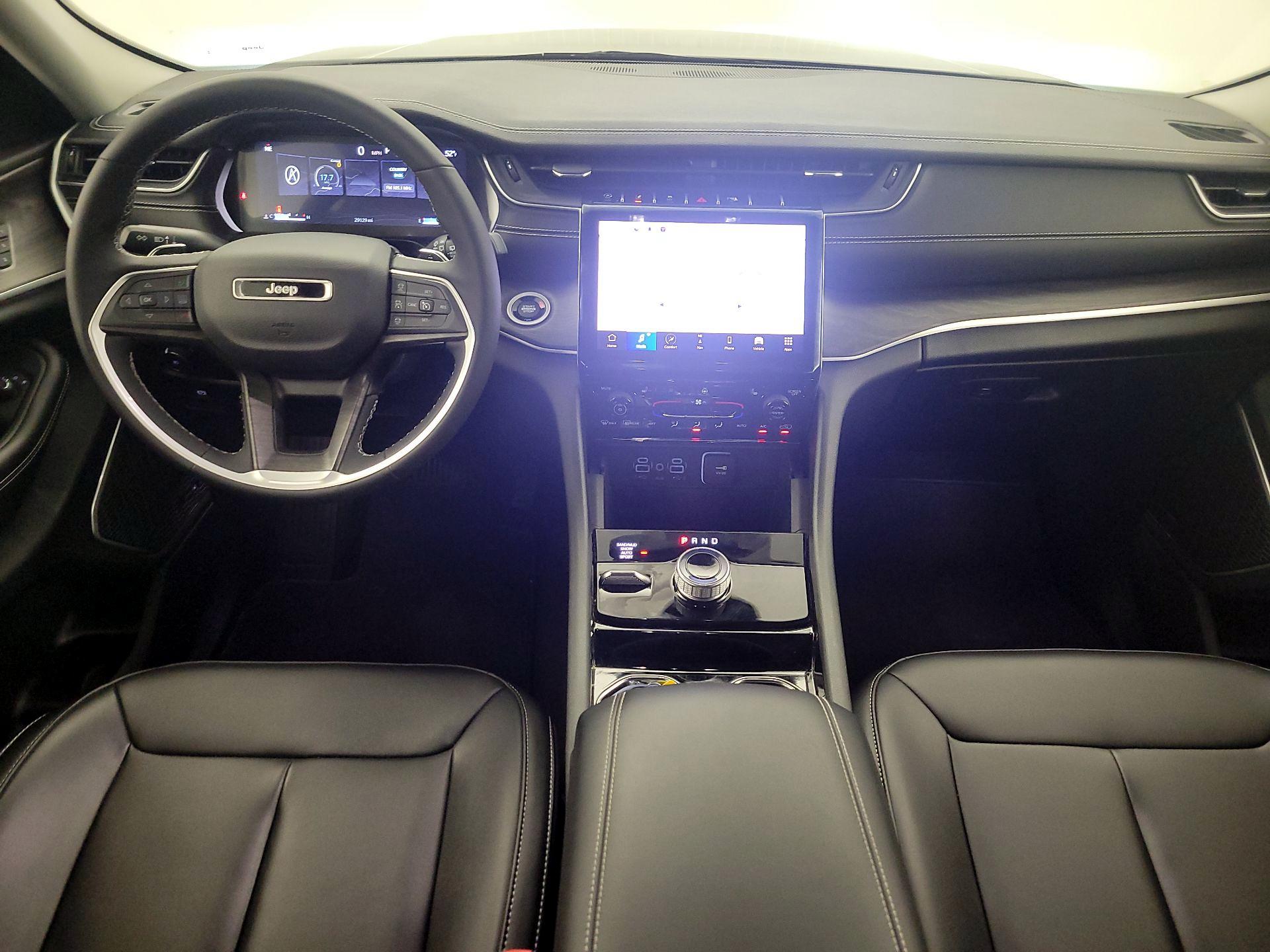 Thumbnail: 2023 Jeep Grand Cherokee - 9