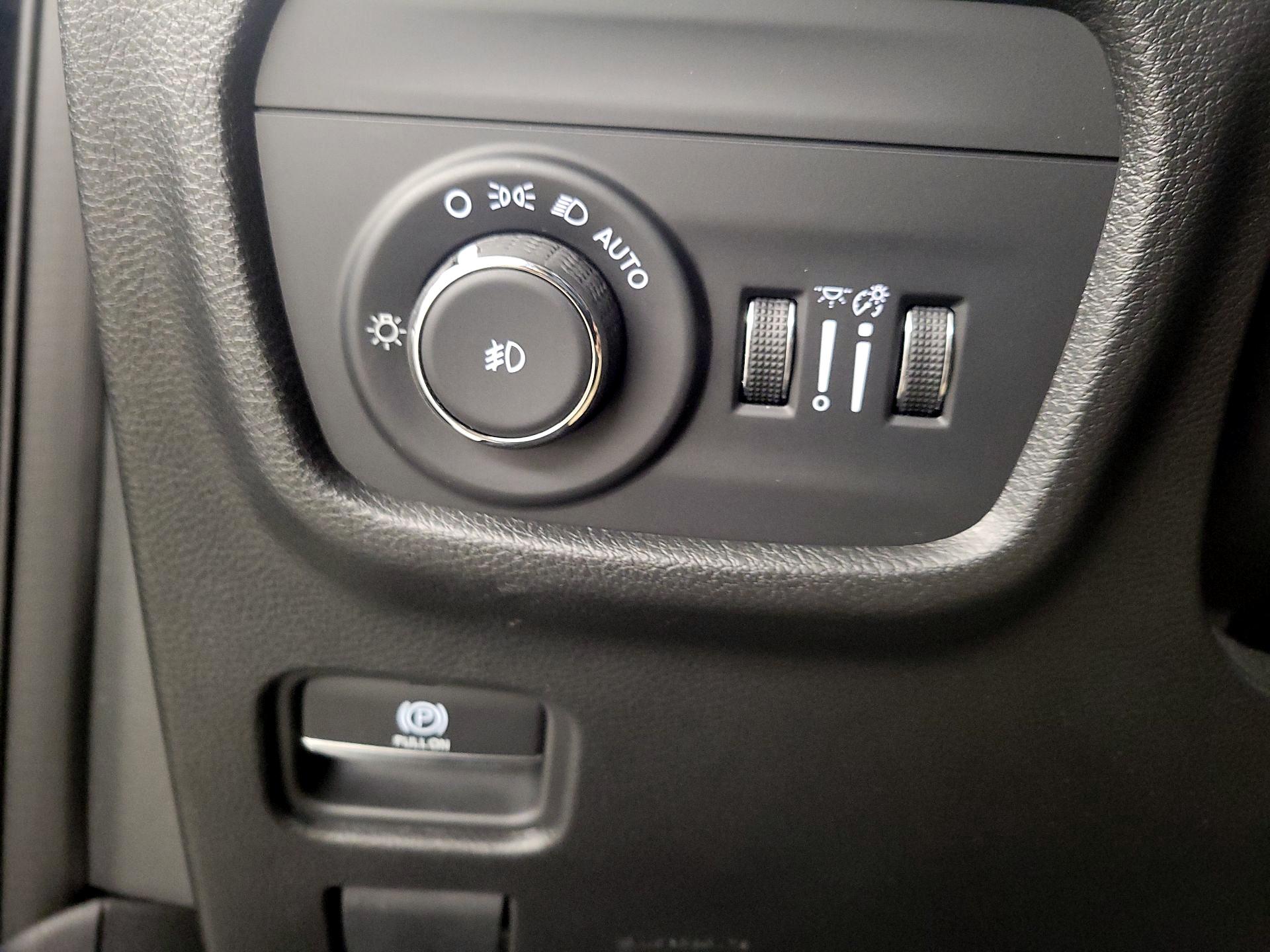 Thumbnail: 2023 Jeep Grand Cherokee - 13