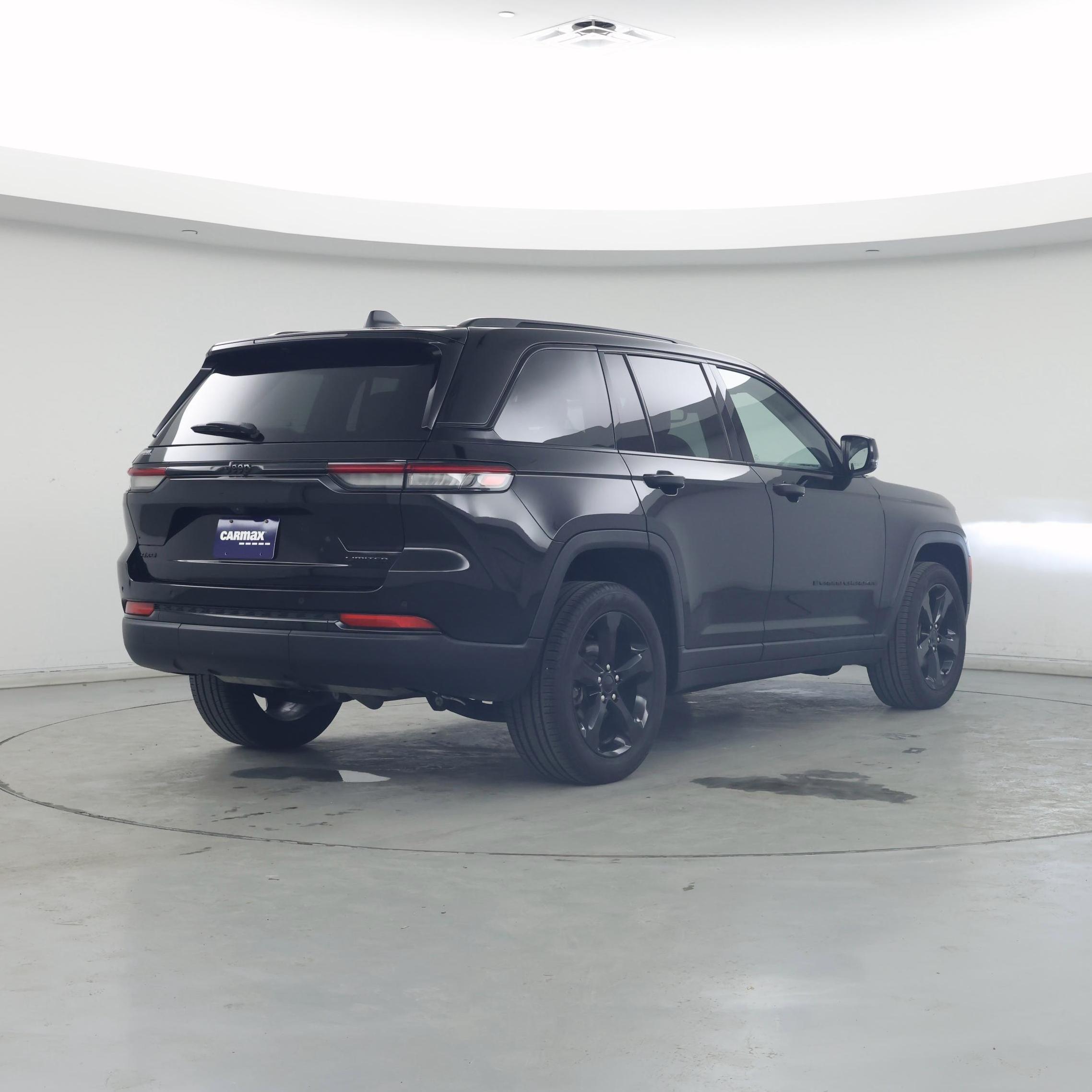 Thumbnail: 2023 Jeep Grand Cherokee - 8