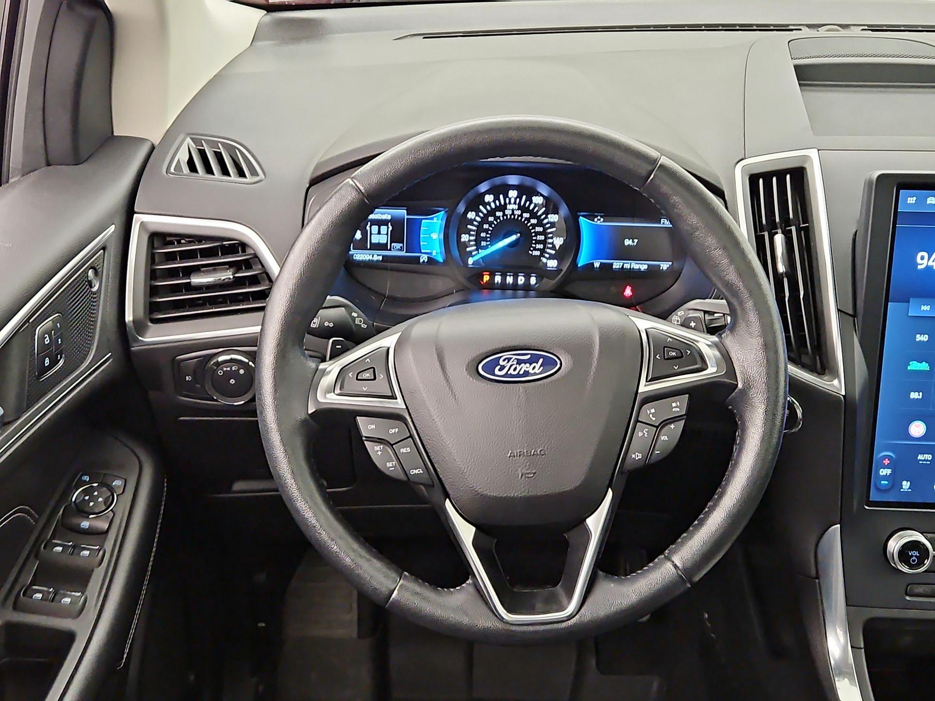 Thumbnail: 2022 Ford Edge - 10