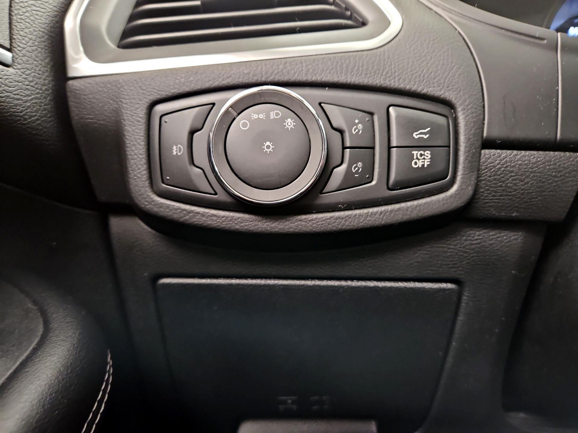 Thumbnail: 2022 Ford Edge - 13