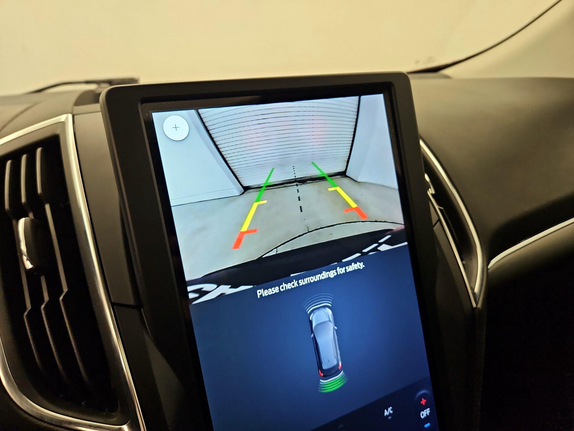 Thumbnail: 2022 Ford Edge - 14