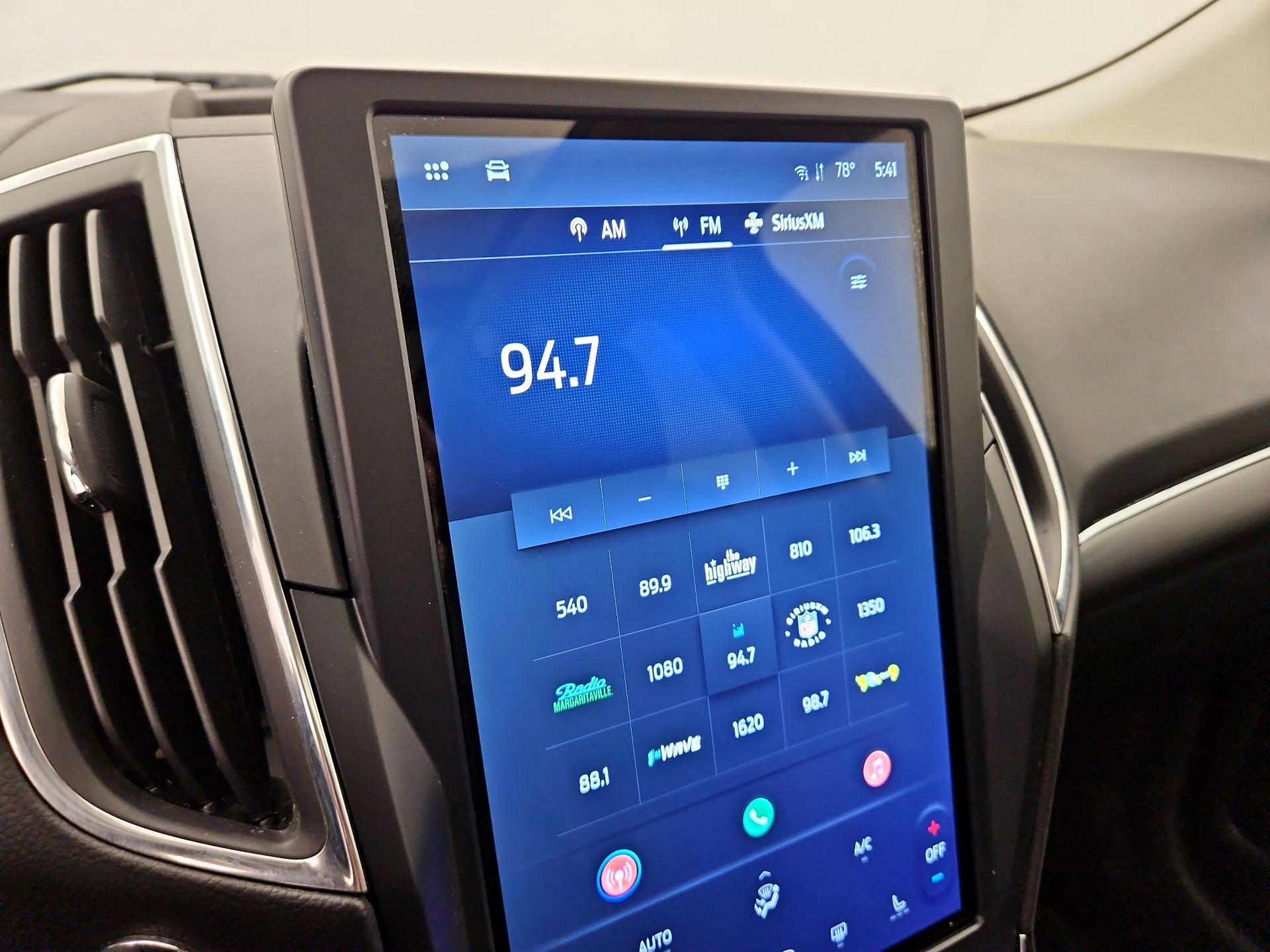 Thumbnail: 2022 Ford Edge - 15