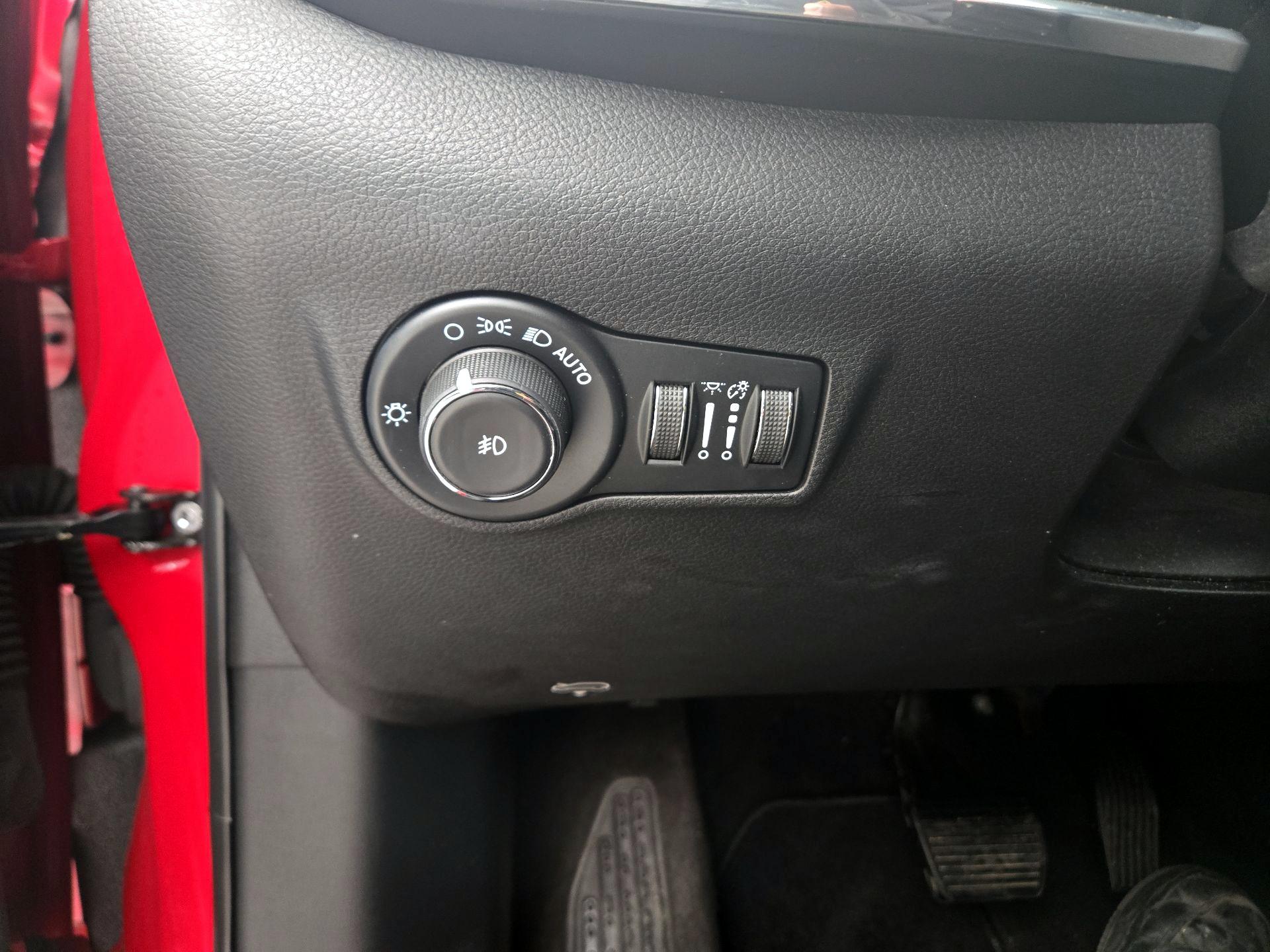 Thumbnail: 2022 Jeep Compass - 13