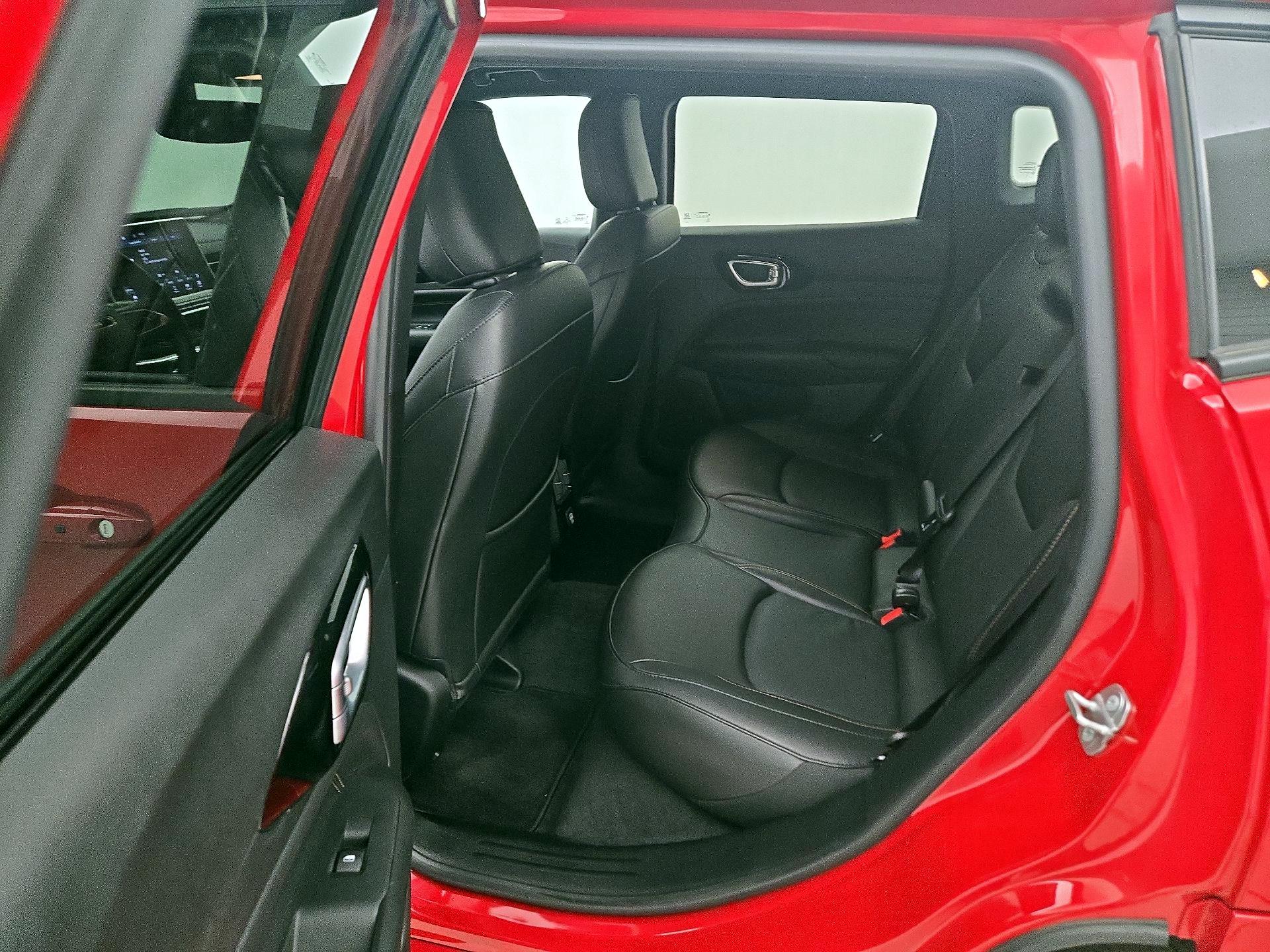 Thumbnail: 2022 Jeep Compass - 19