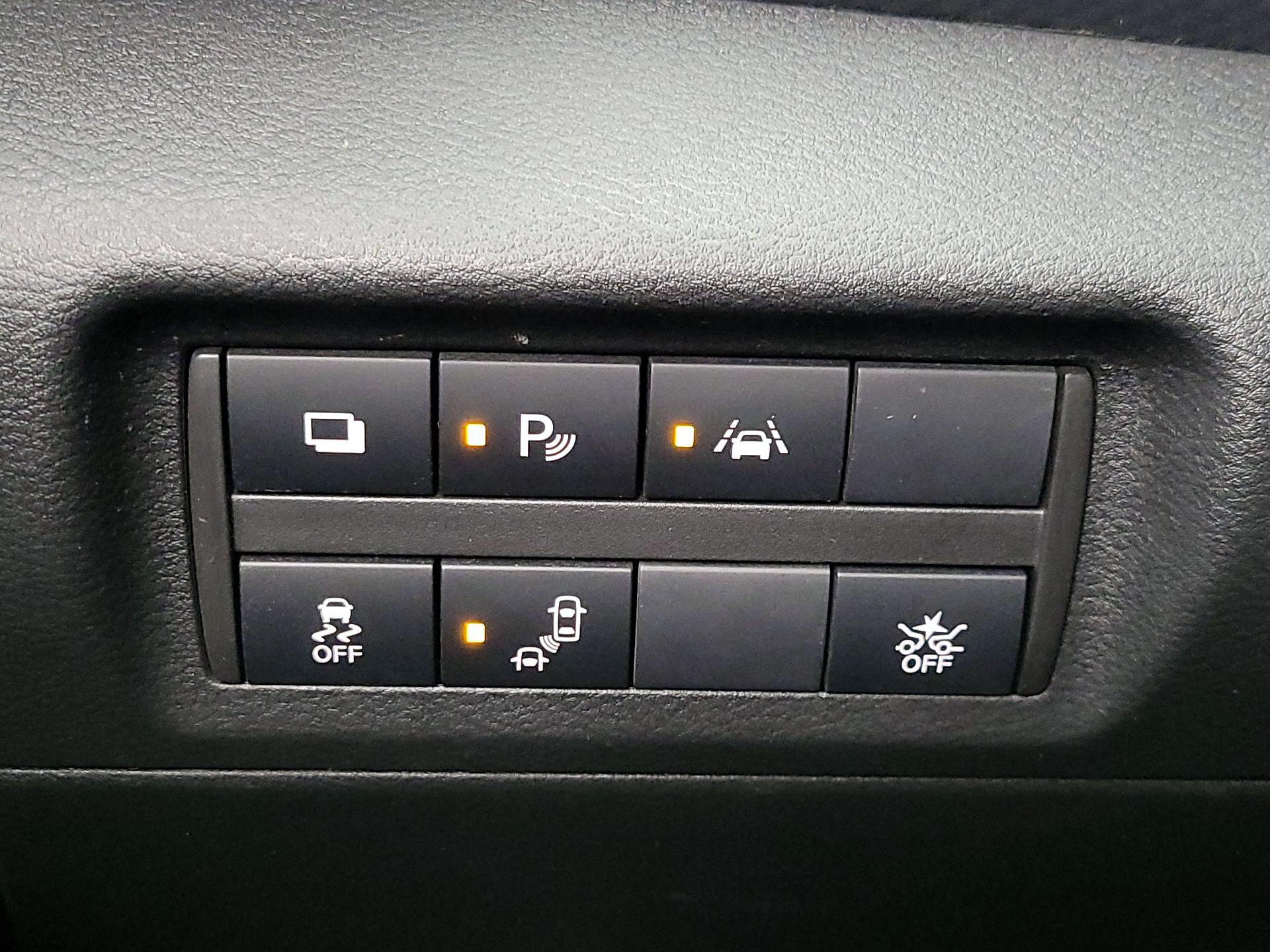 Thumbnail: 2022 Nissan Kicks - 13