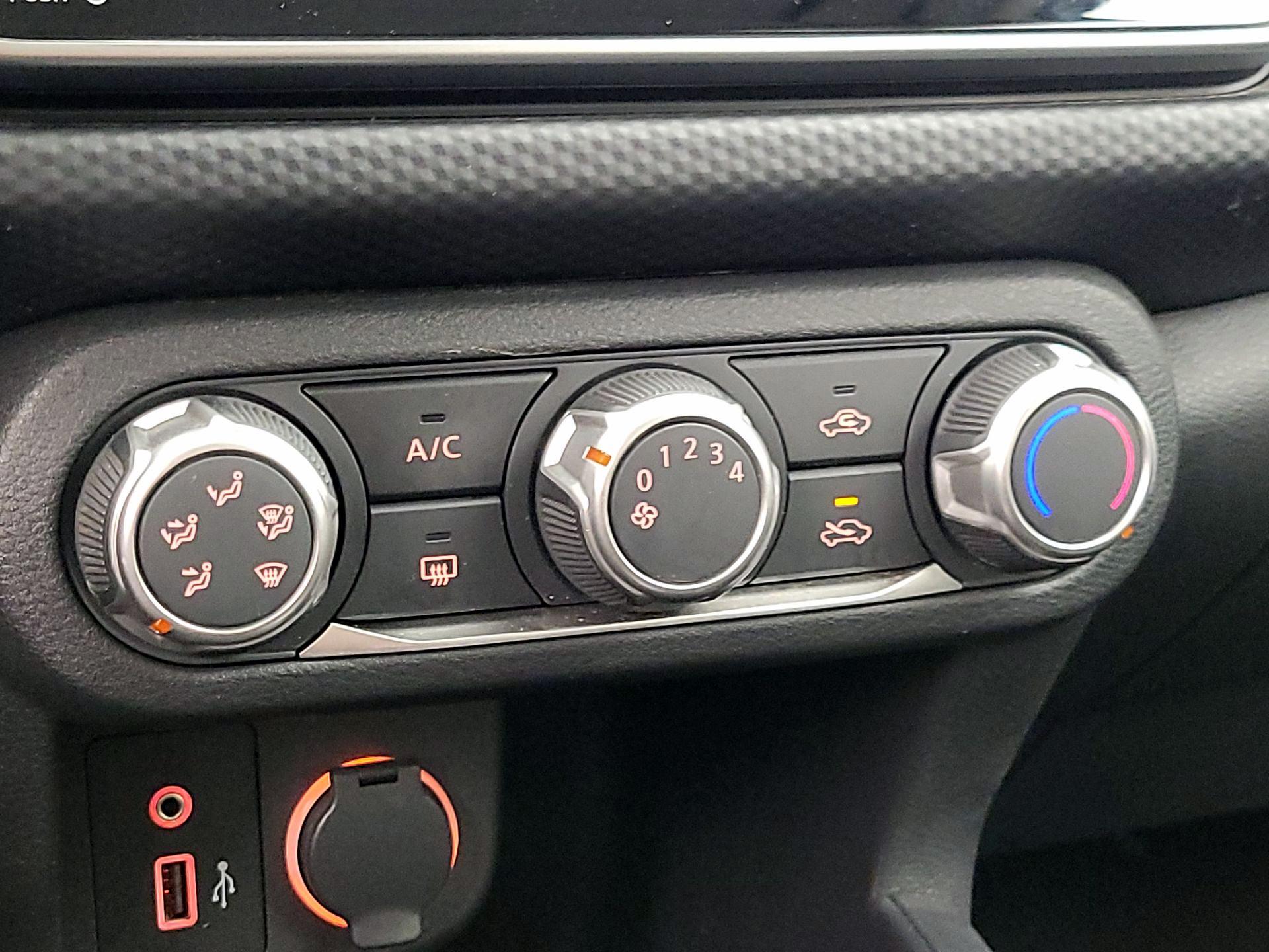 Thumbnail: 2022 Nissan Kicks - 16