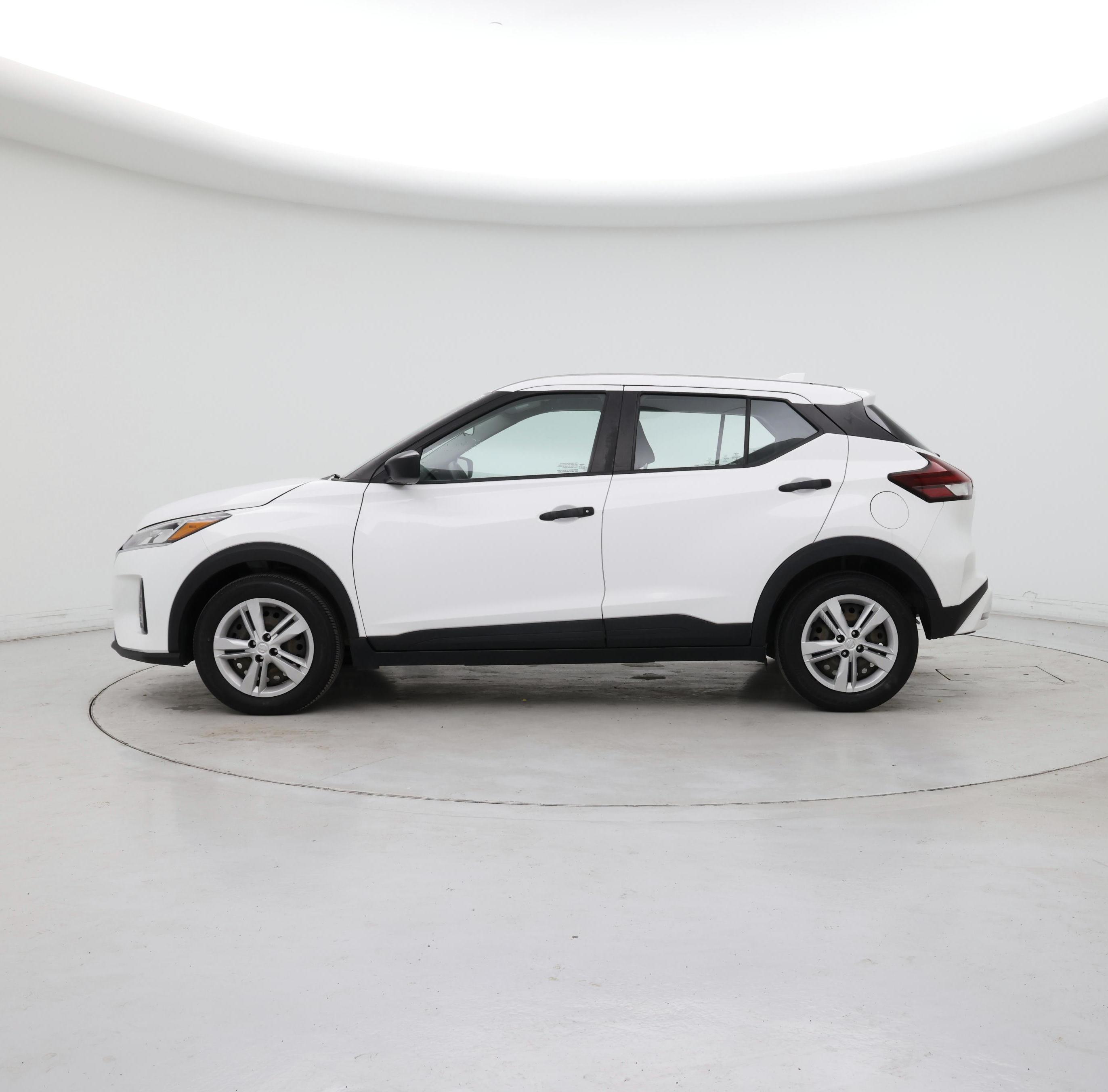 Thumbnail: 2022 Nissan Kicks - 3