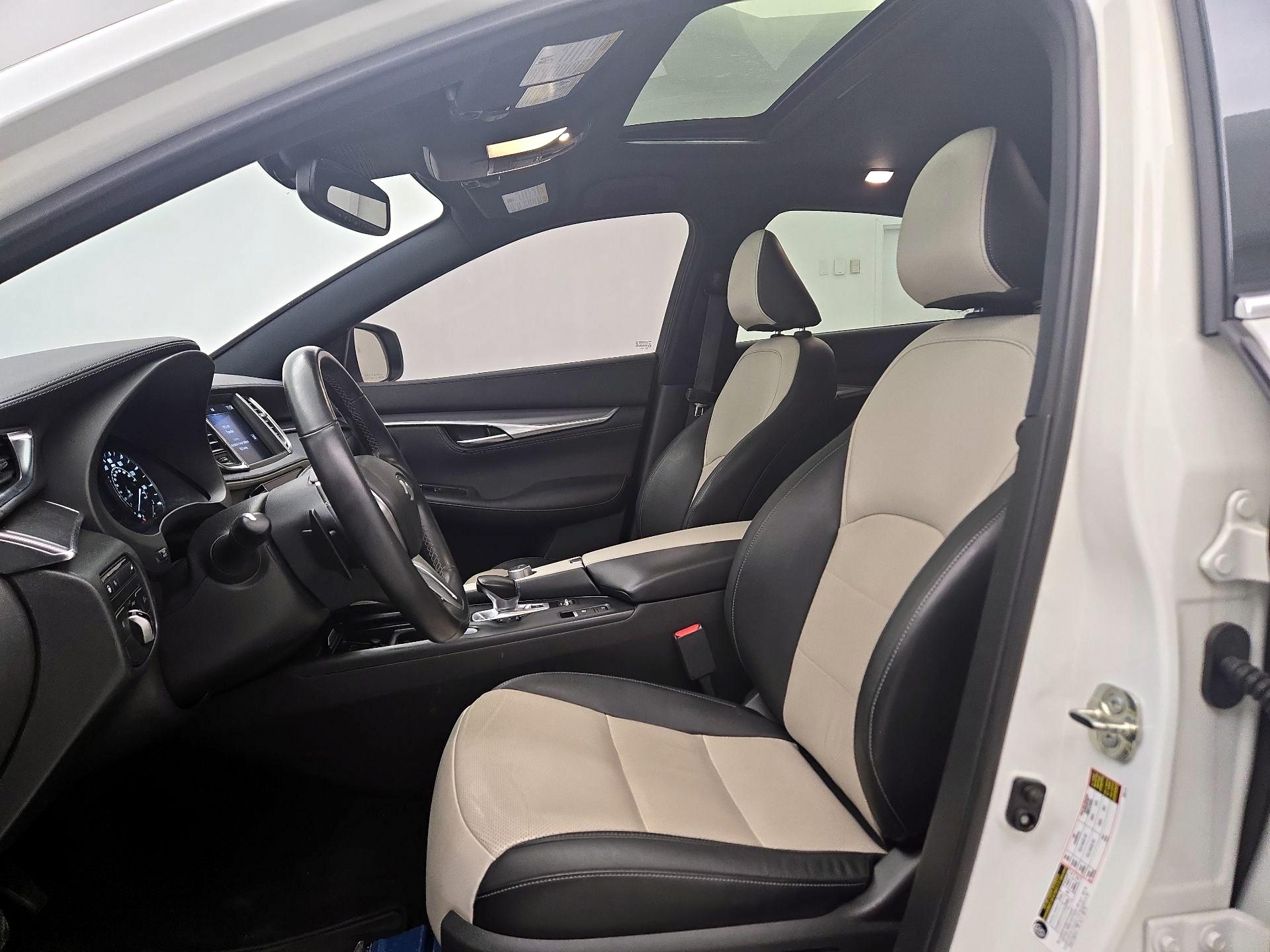 Thumbnail: 2023 INFINITI QX55 - 11