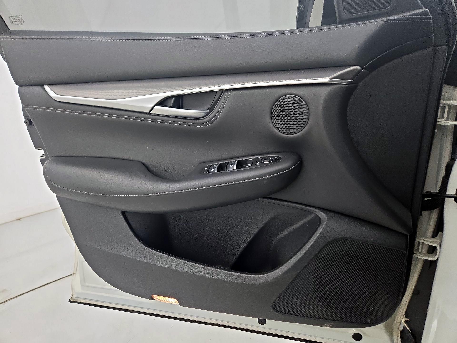 Thumbnail: 2023 INFINITI QX55 - 12