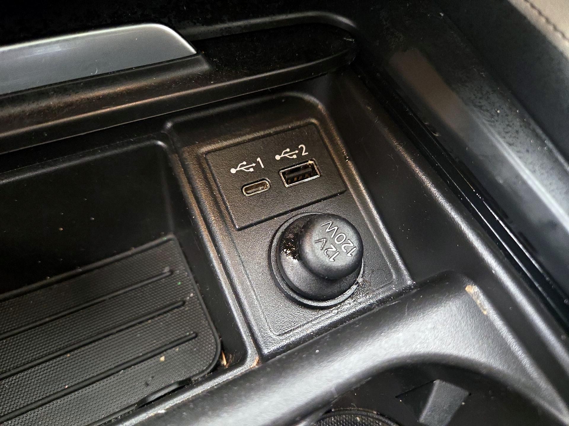 Thumbnail: 2023 INFINITI QX55 - 18