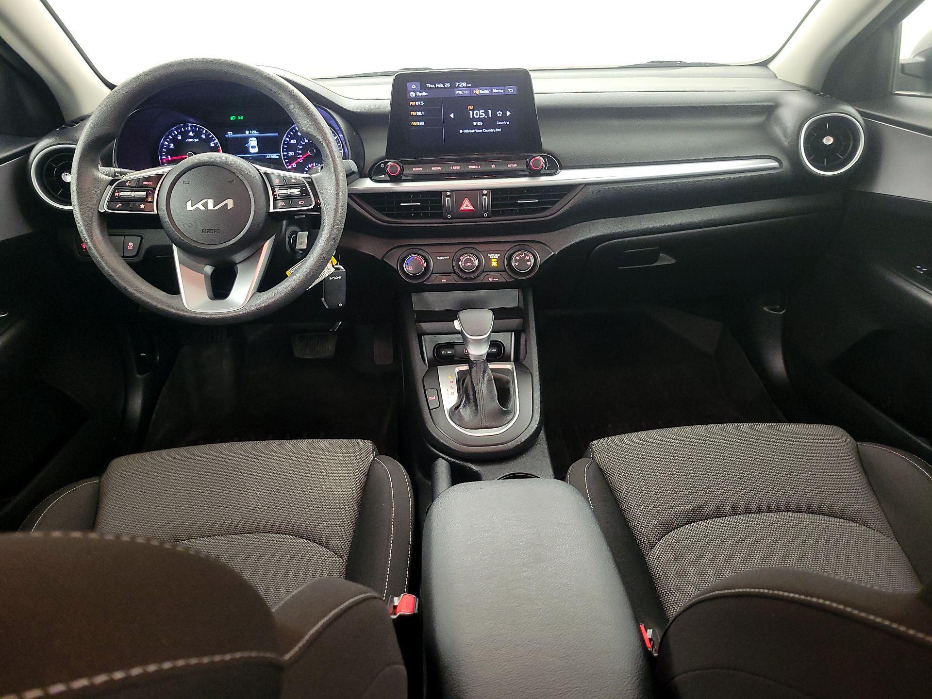 Thumbnail: 2023 Kia Forte - 9