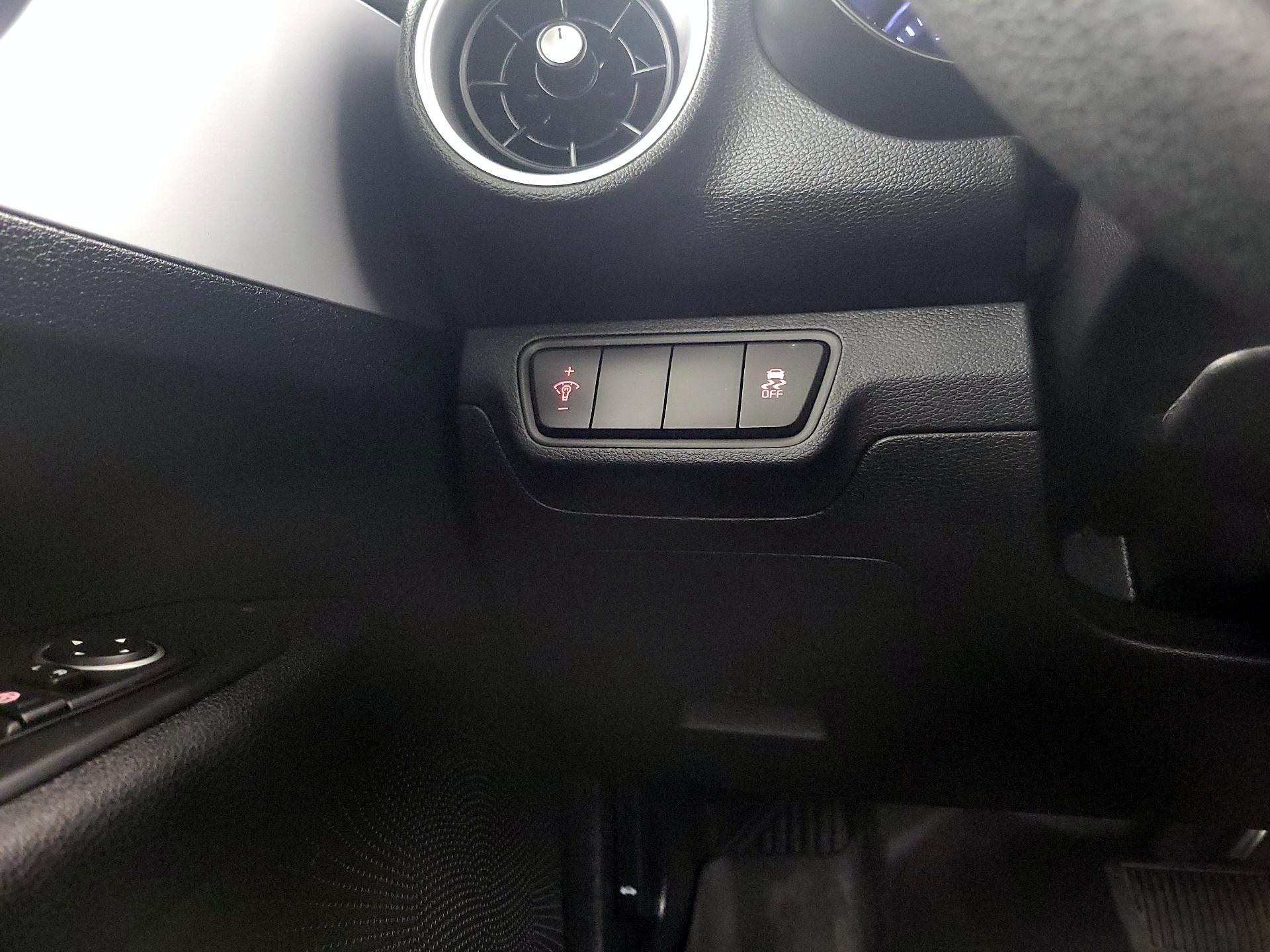 Thumbnail: 2023 Kia Forte - 13