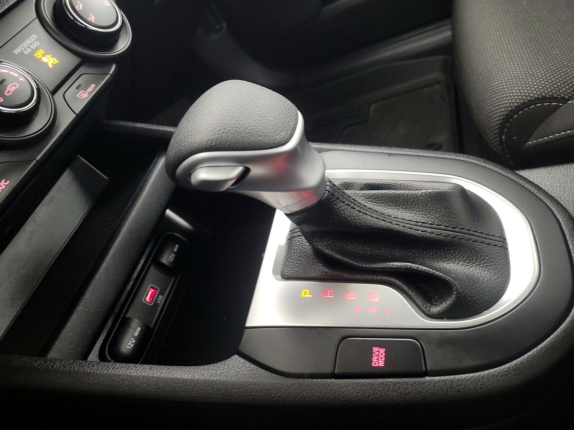 Thumbnail: 2023 Kia Forte - 17