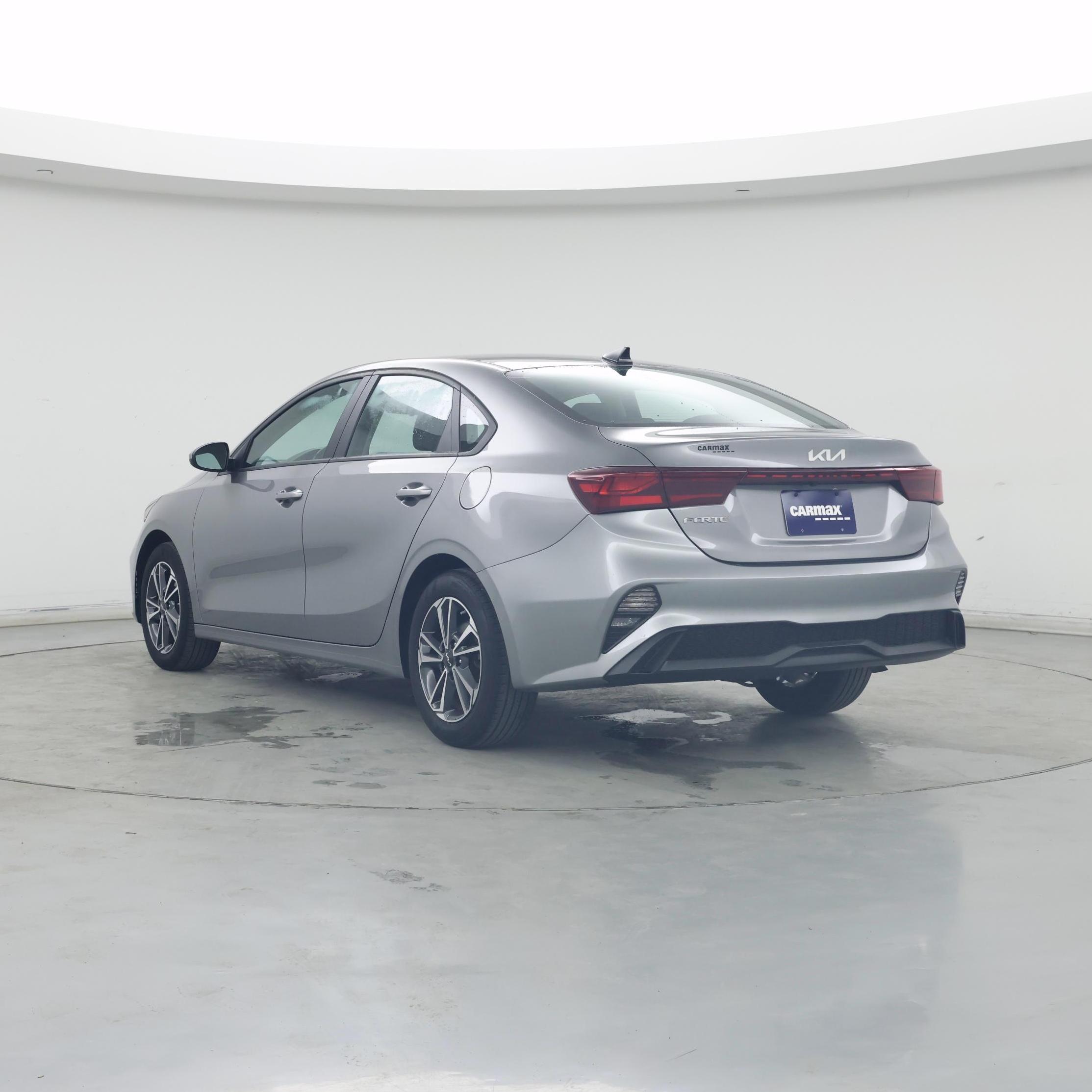 Thumbnail: 2023 Kia Forte - 2