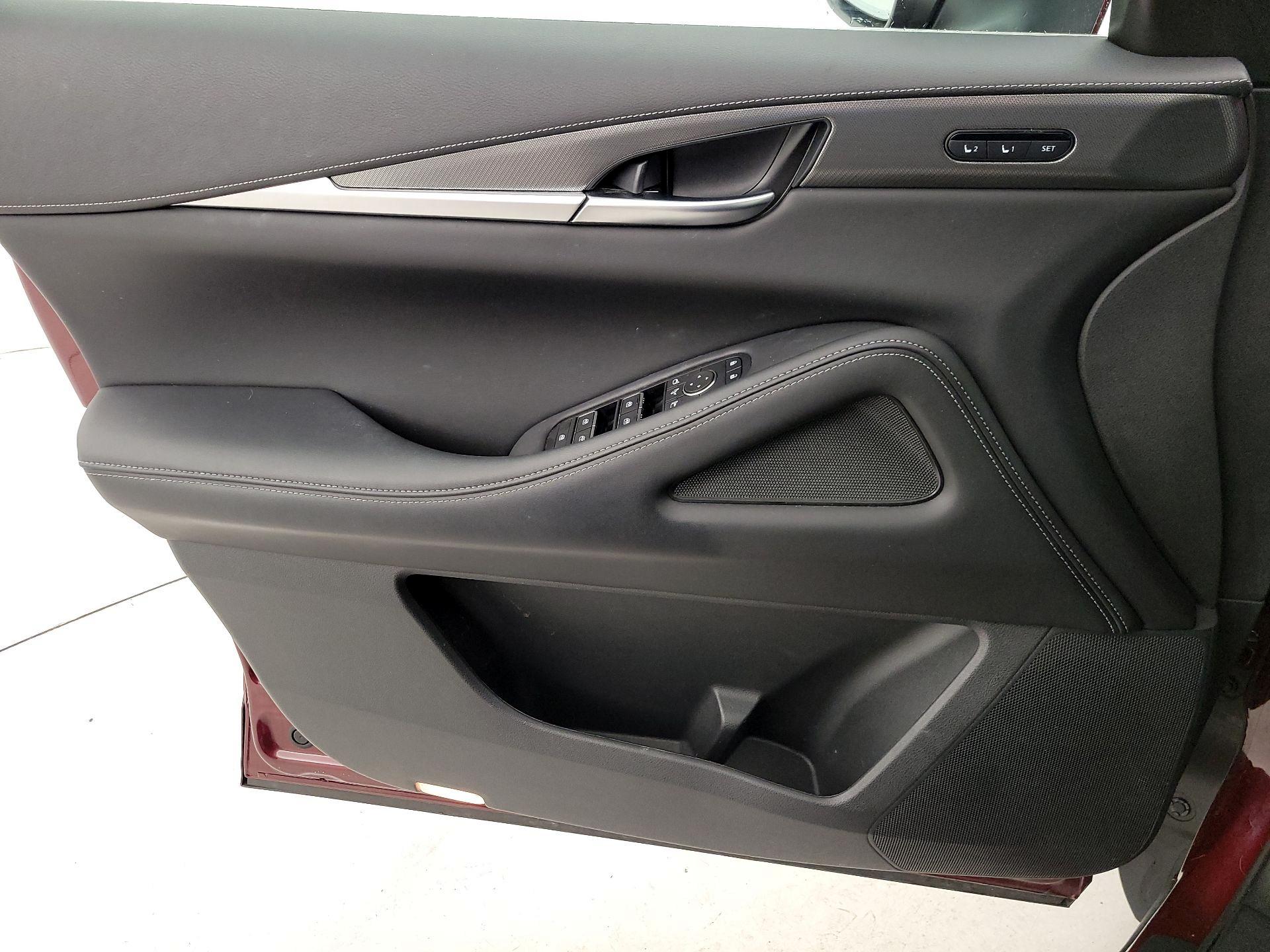 Thumbnail: 2023 INFINITI QX60 - 12