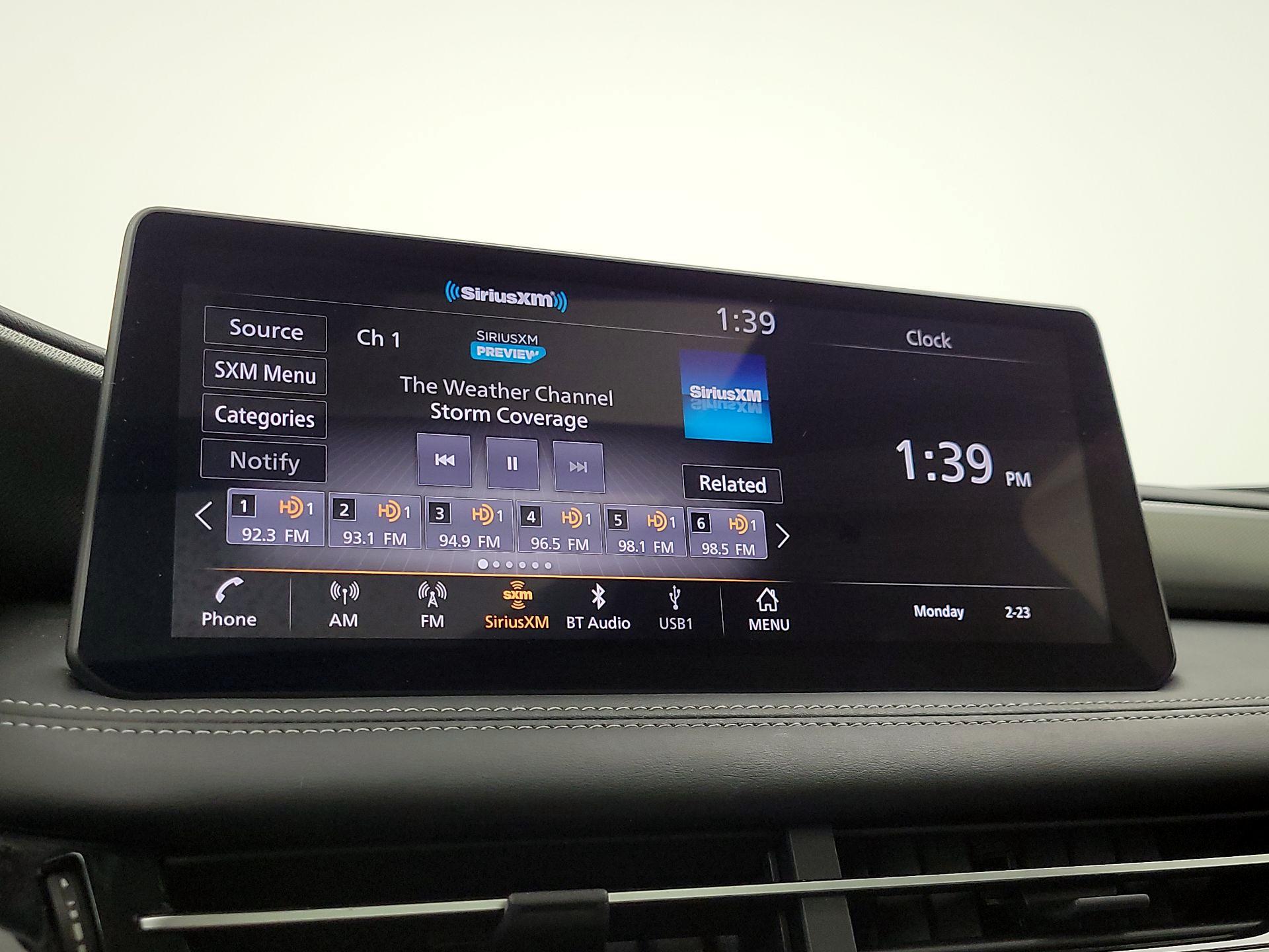 Thumbnail: 2023 INFINITI QX60 - 16